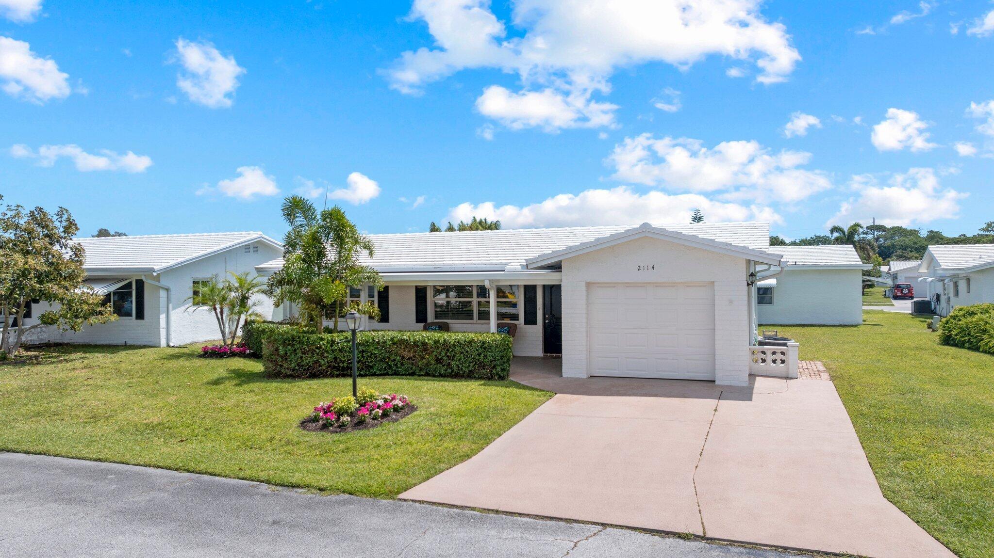 2114 Sw 13th Place Property Photo 1