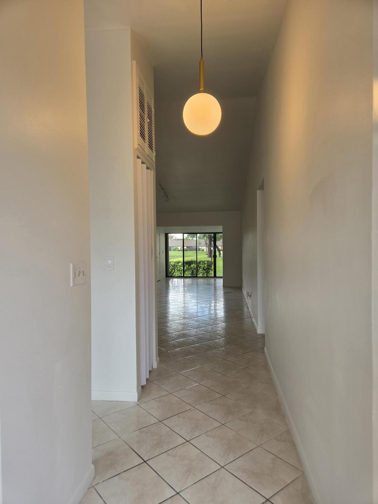 625 Sea Pine Way H Property Photo 6