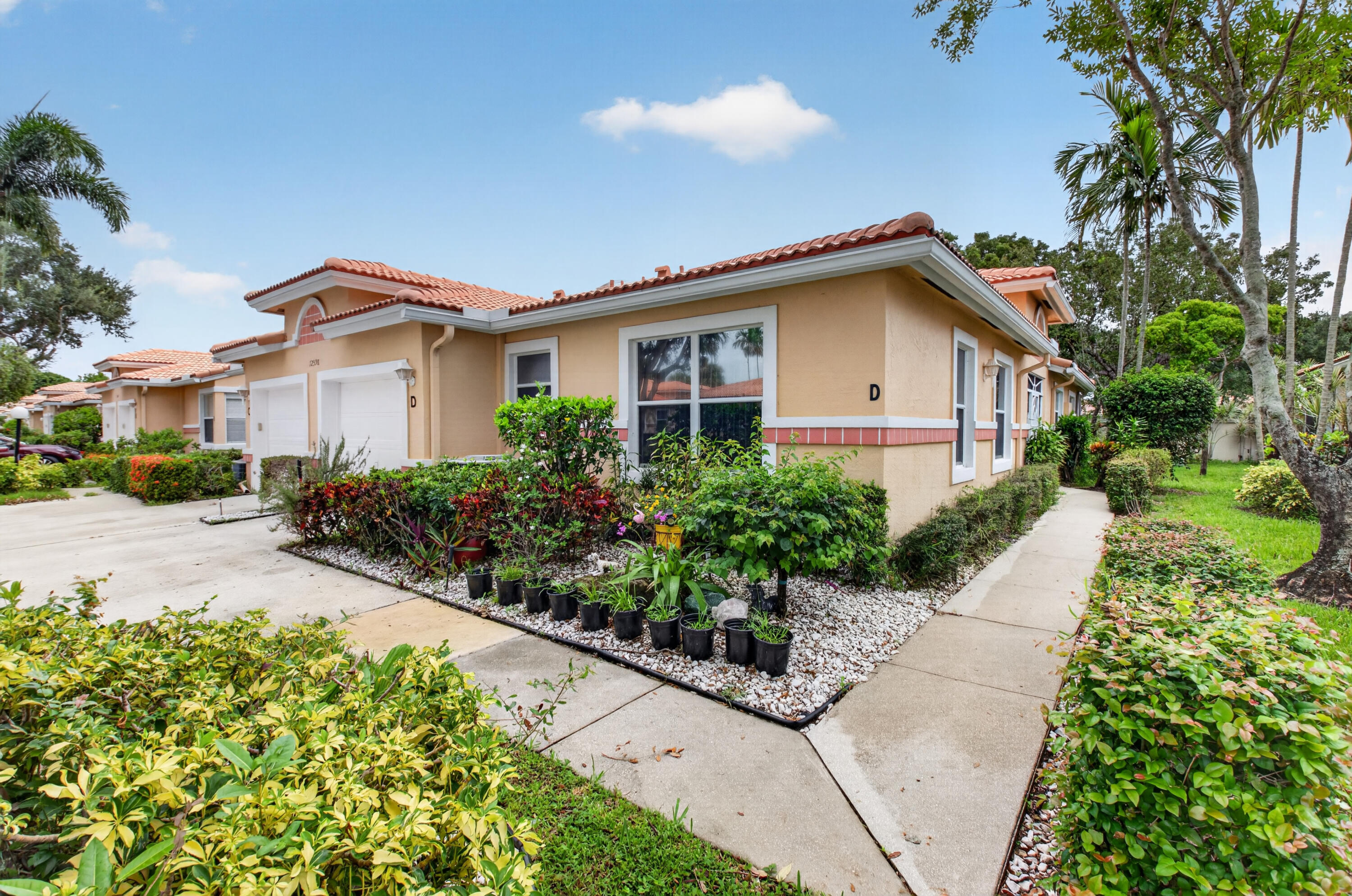 12598 Crystal Pointe Drive D Property Photo 1