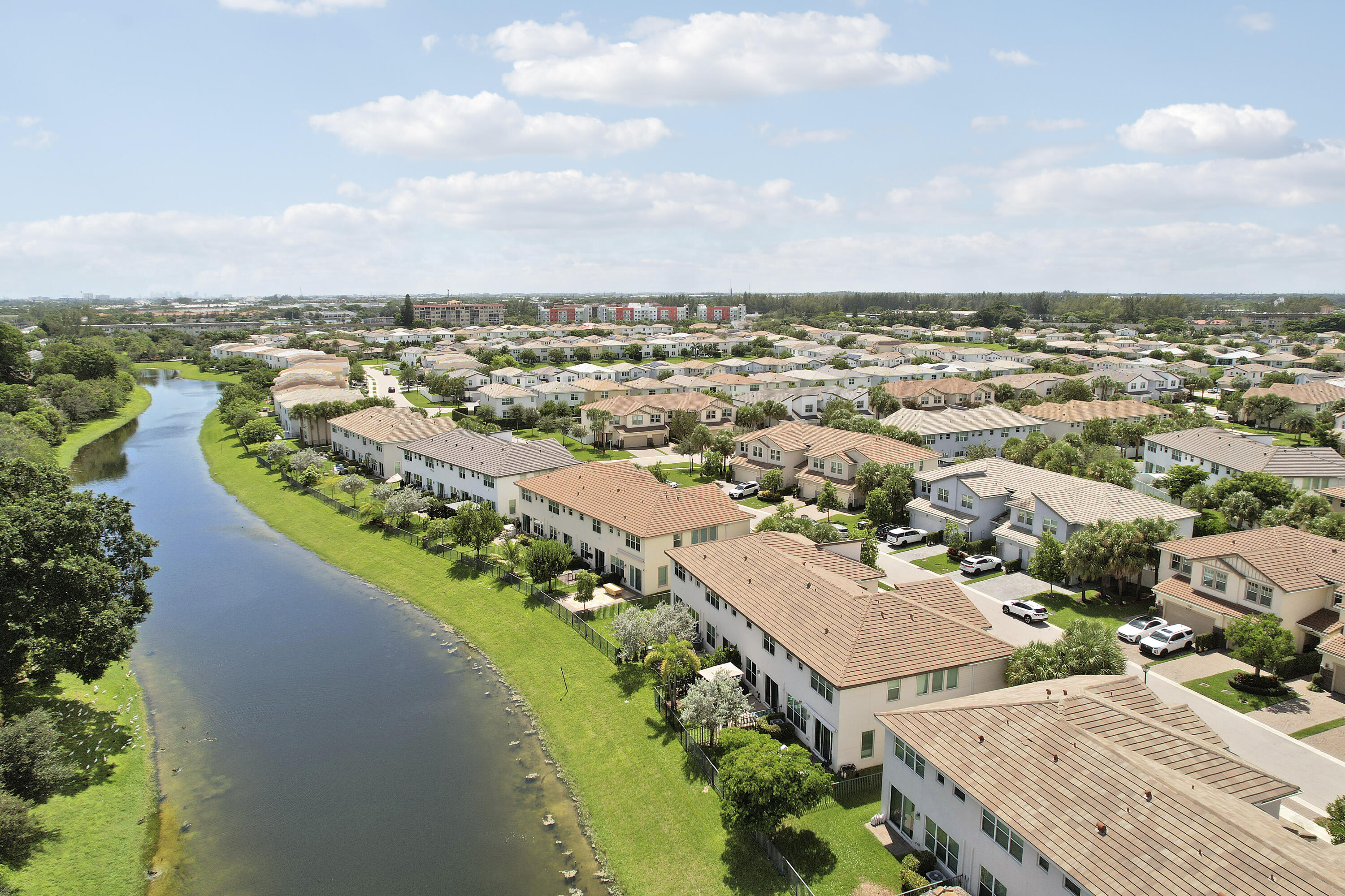 4334 Veleiros Avenue Property Photo 38