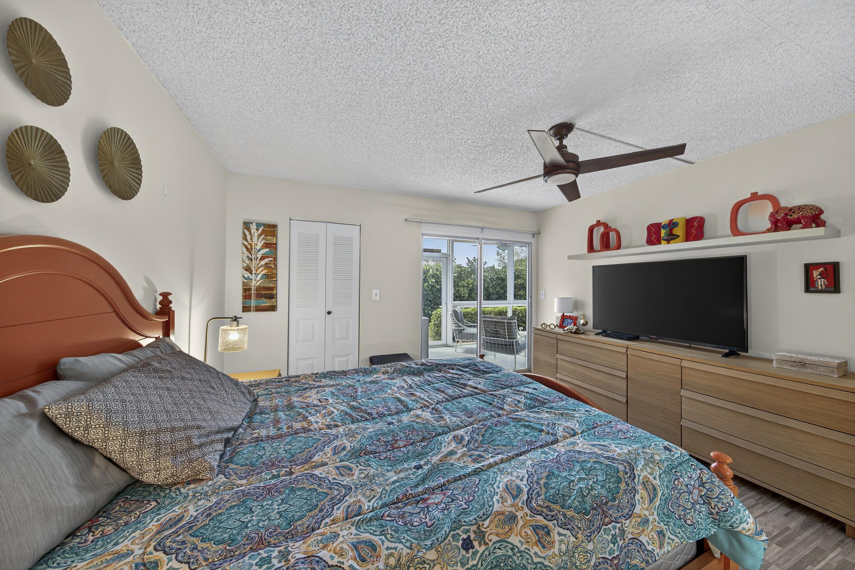 1904 Bermuda Circle D1 Property Photo 20