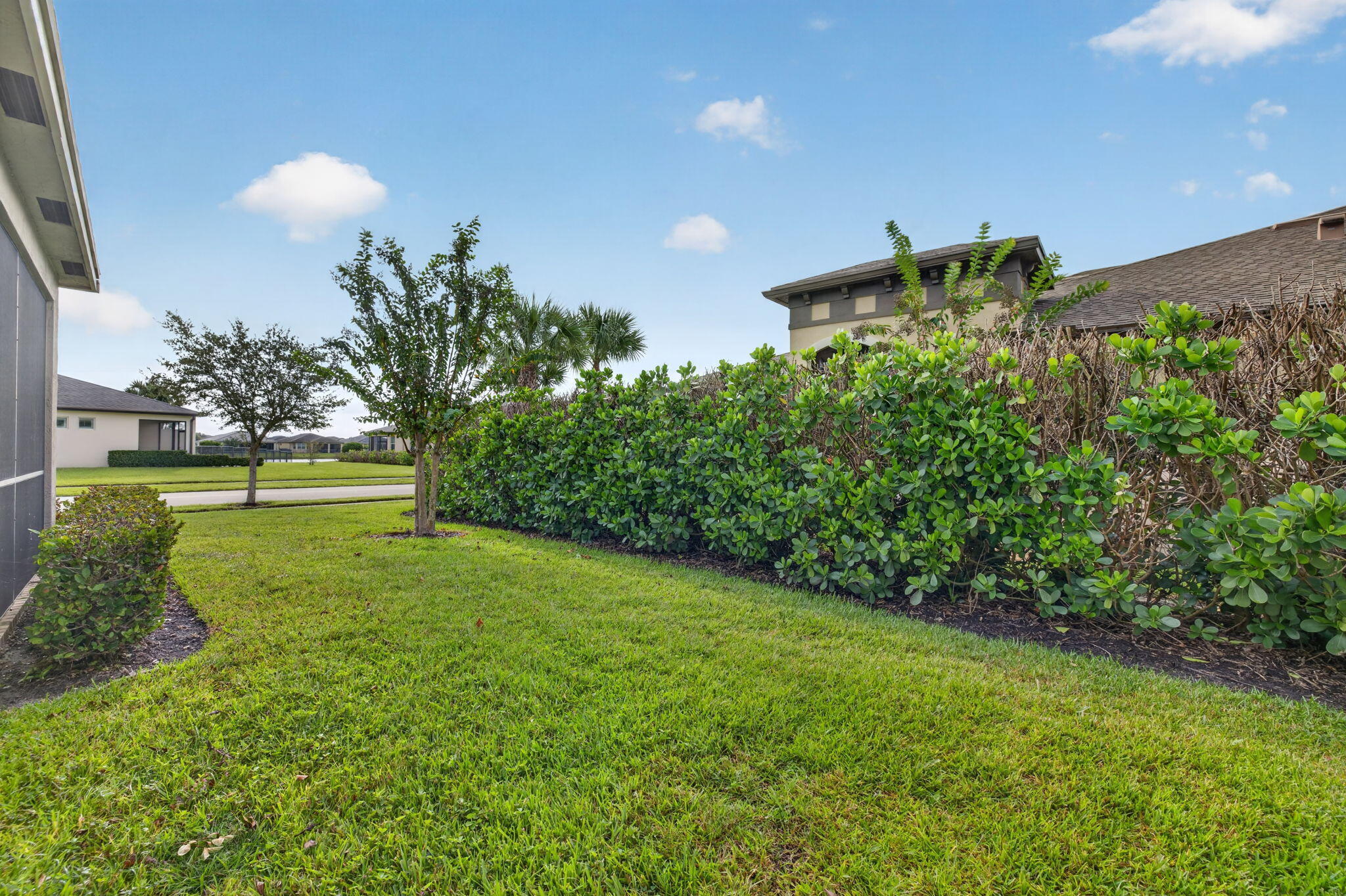 11484 Sw Lake Park Drive Property Photo 25