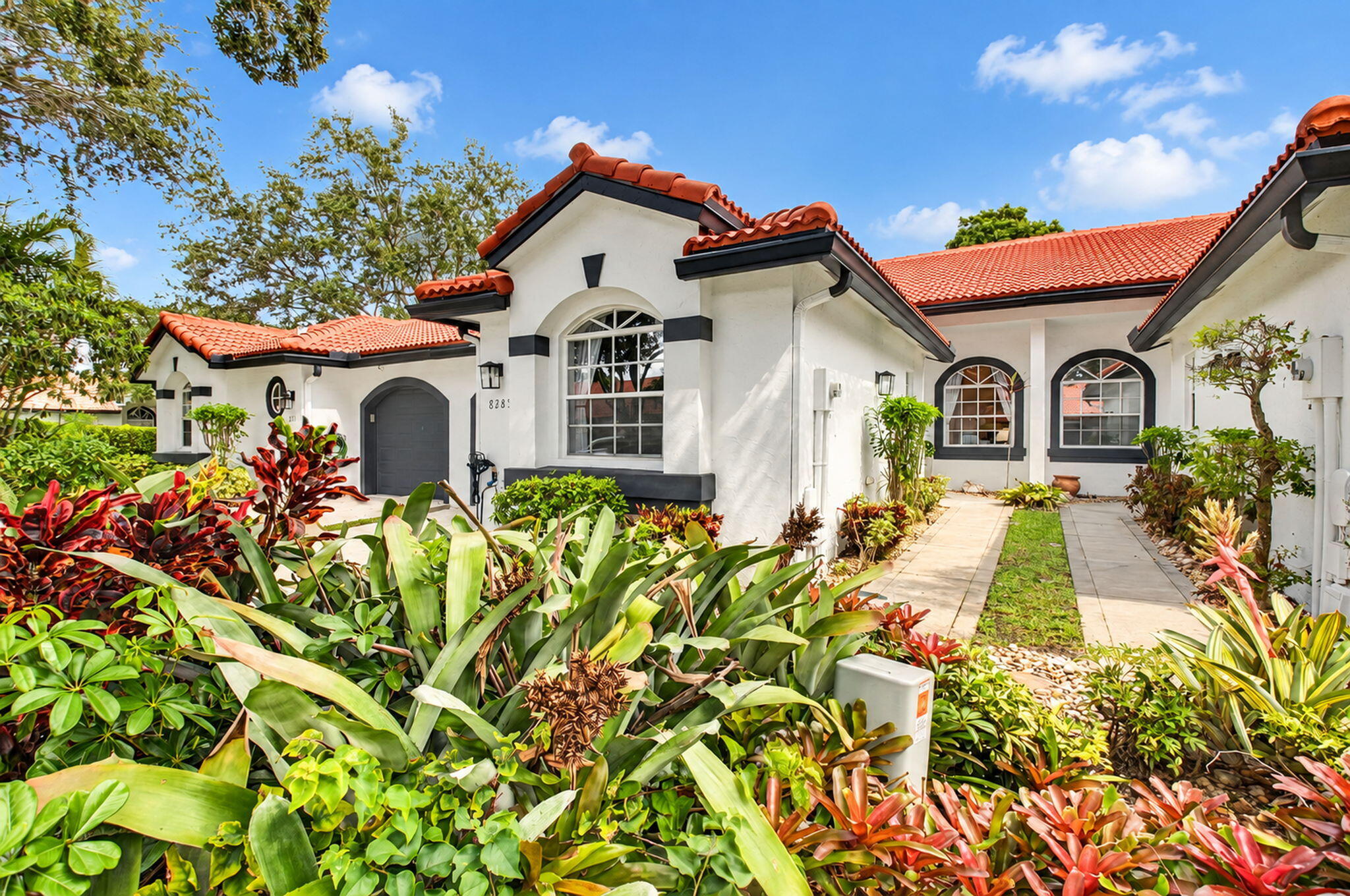 8285 Via Di Veneto Property Photo 1
