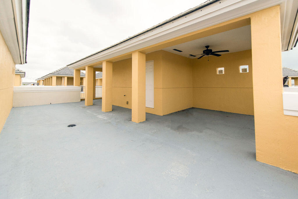 2326 Vintage Circle Property Photo 16
