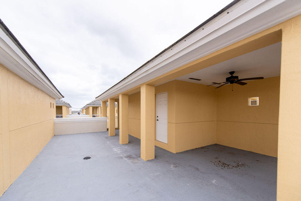 2326 Vintage Circle Property Photo 18