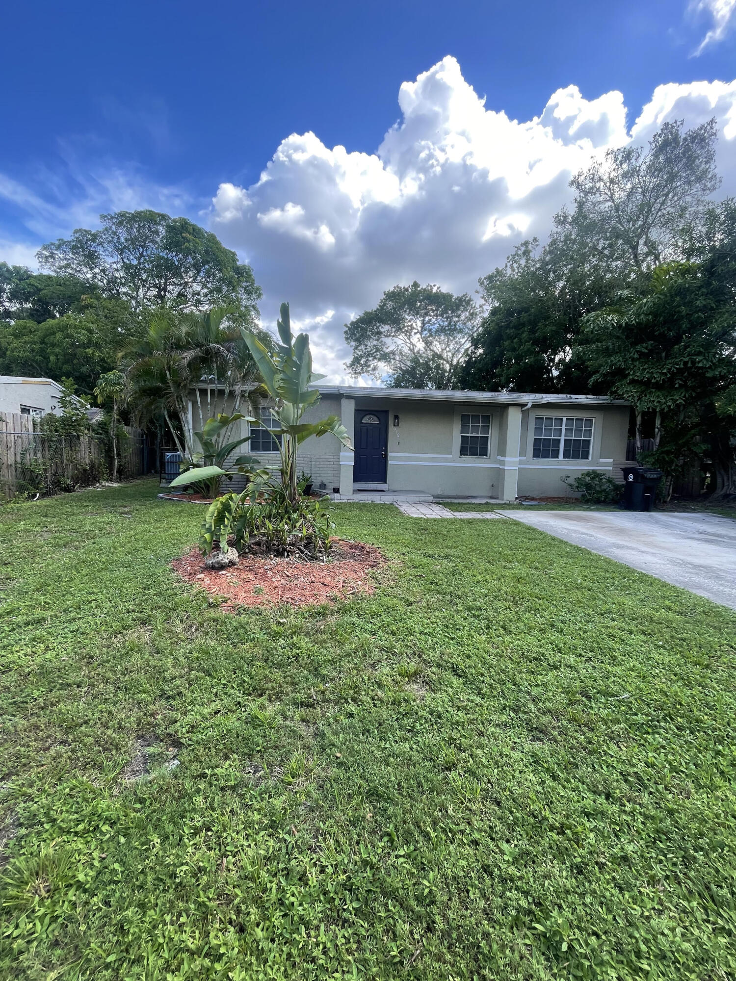 1036 NW 11TH Place Property Photo 1