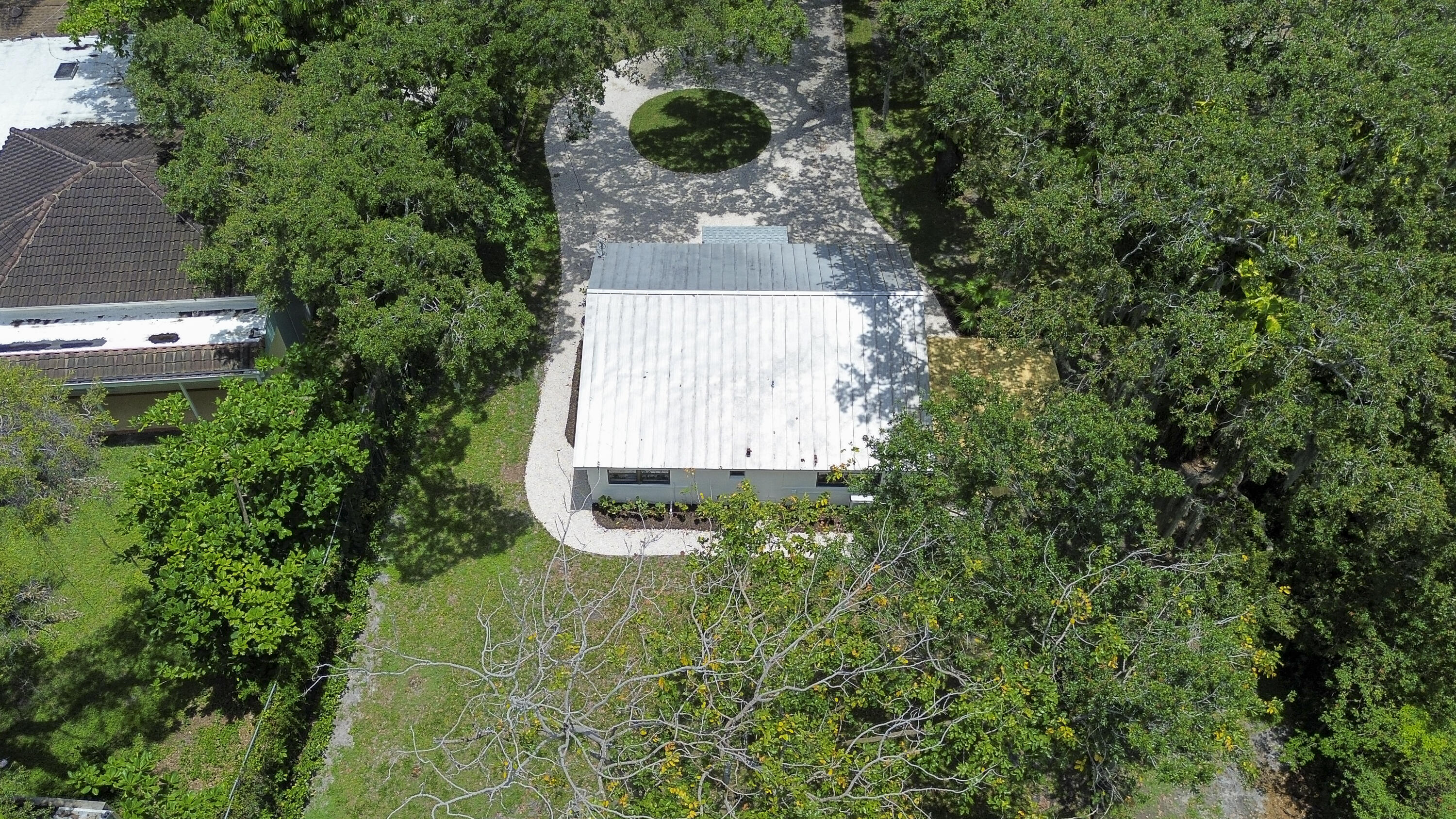 2101 Riverland Road Property Photo 10