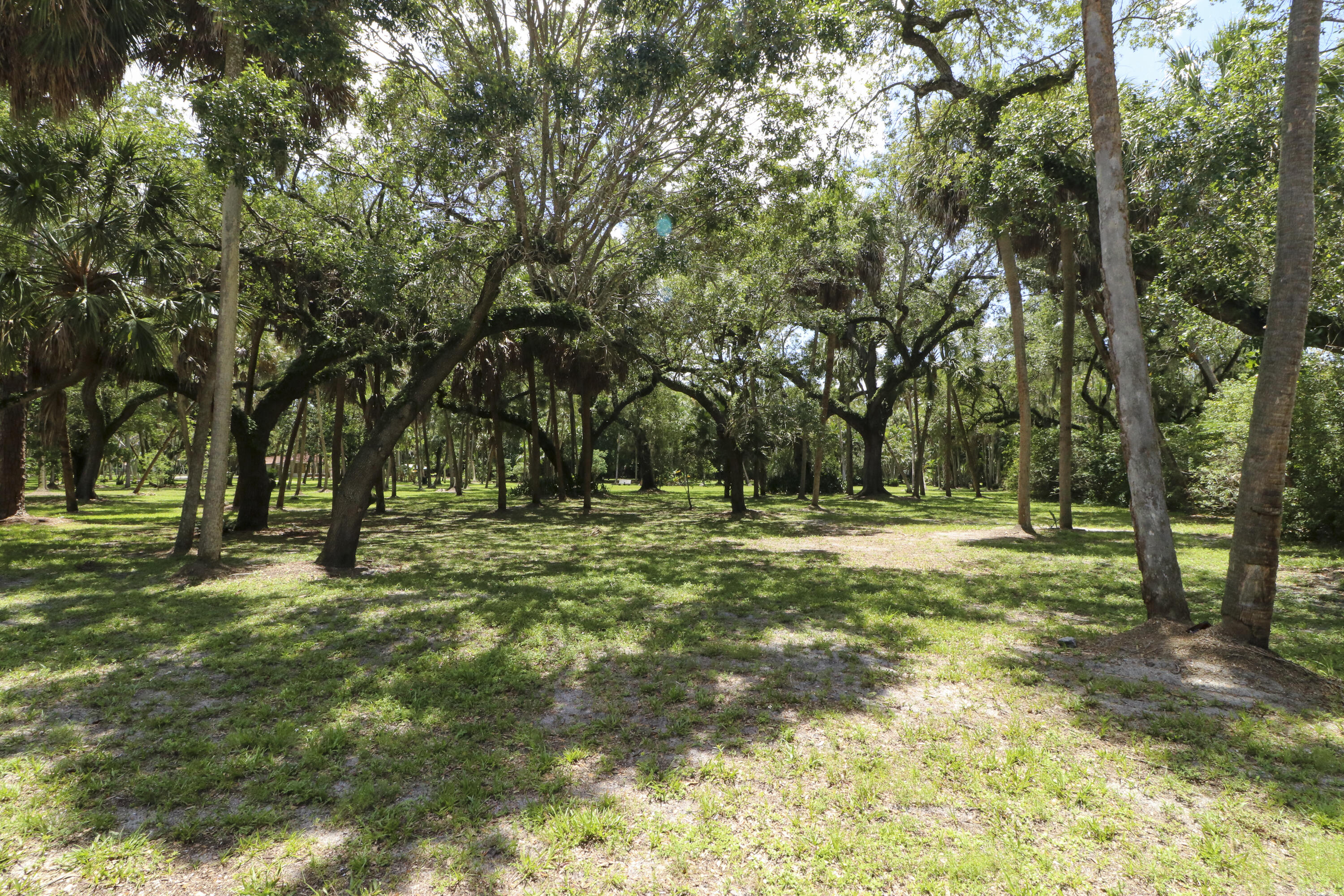 2101 Riverland Road Property Photo 11
