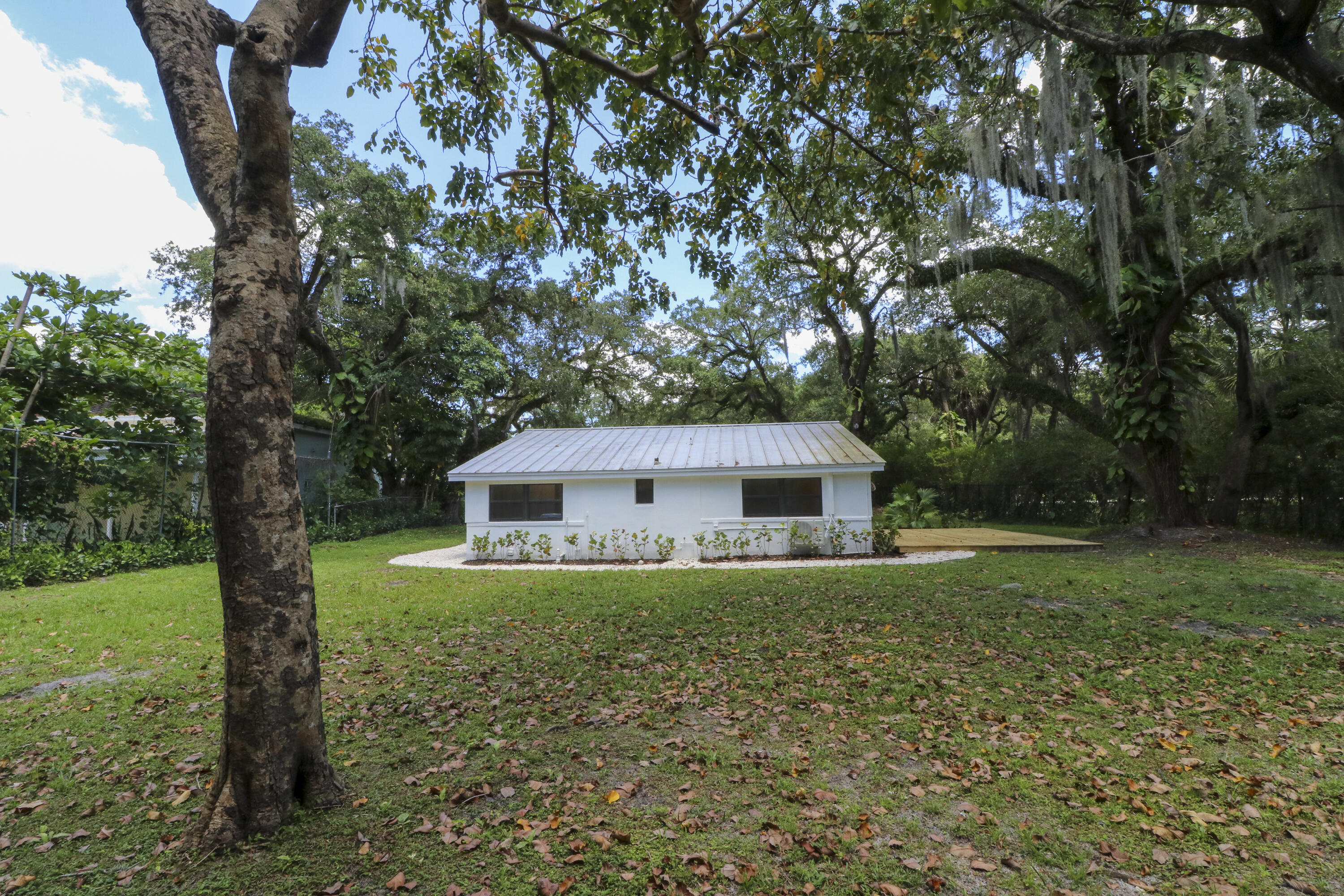 2101 Riverland Road Property Photo 16