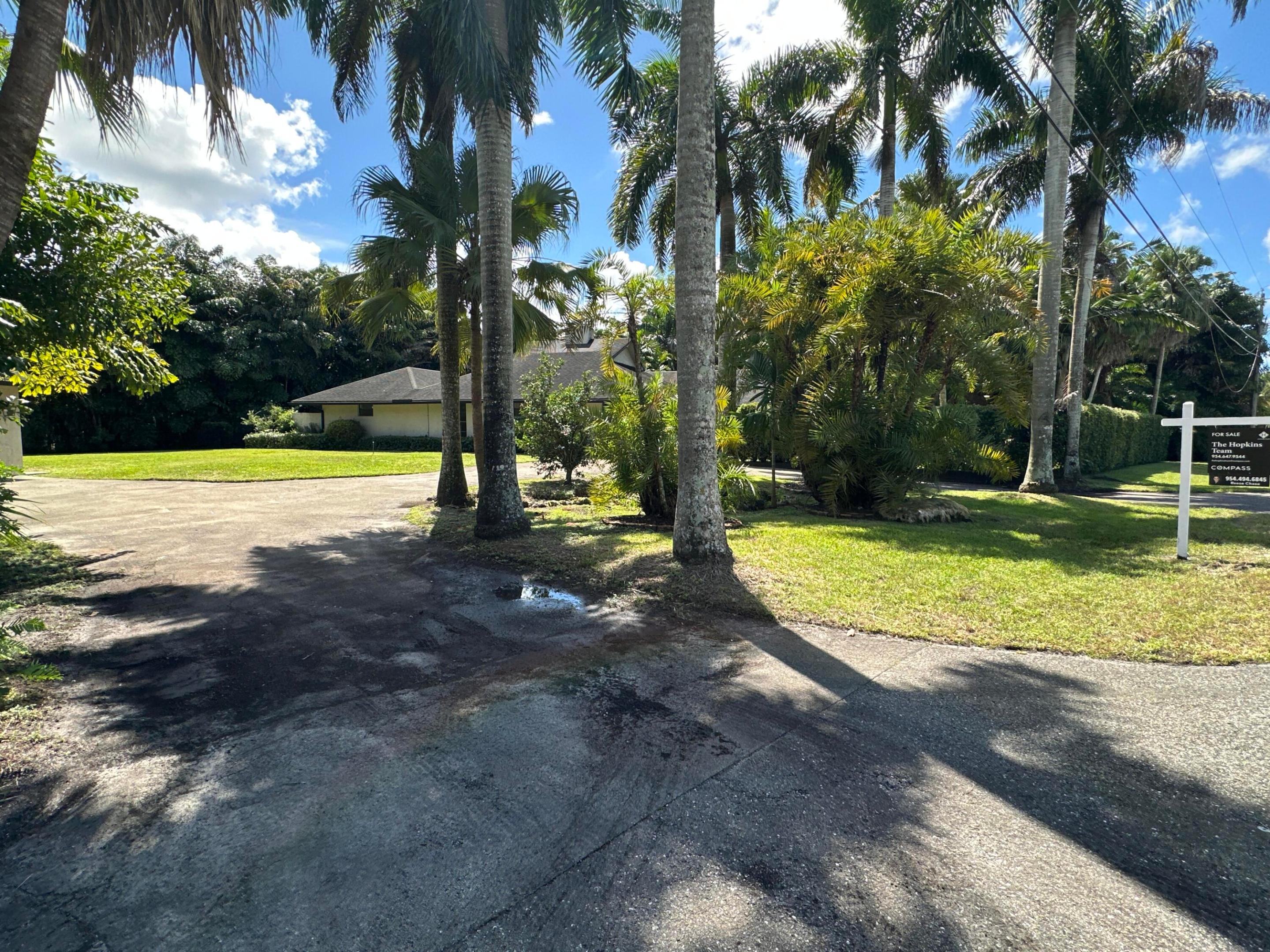 12320 Nw 2nd Street Property Photo 2
