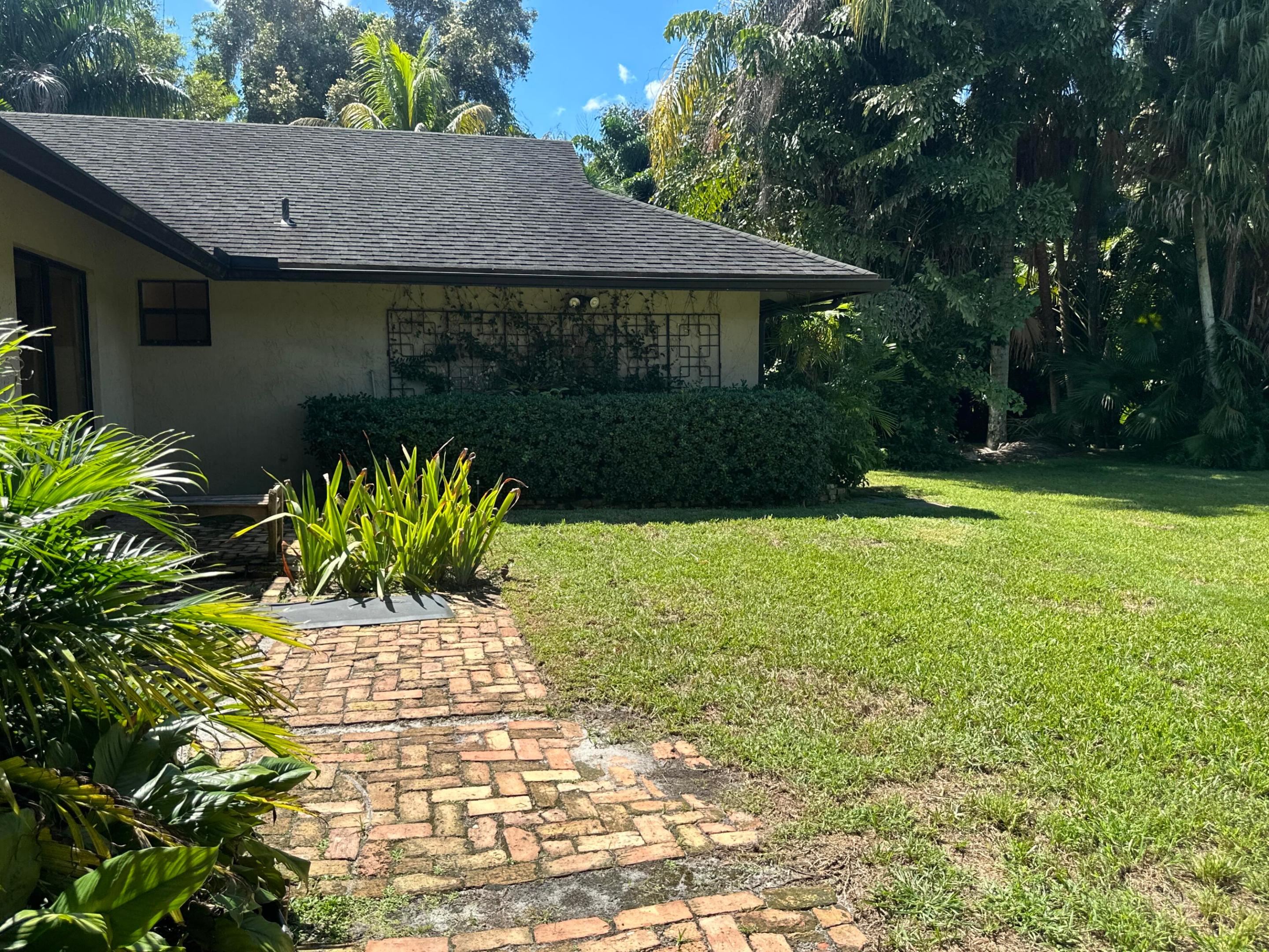12320 Nw 2nd Street Property Photo 6