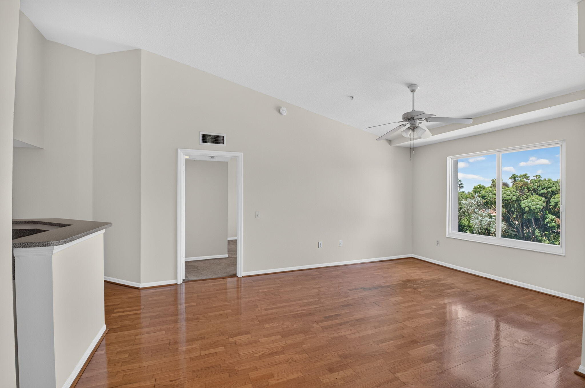 417 Villa Circle Property Photo 11