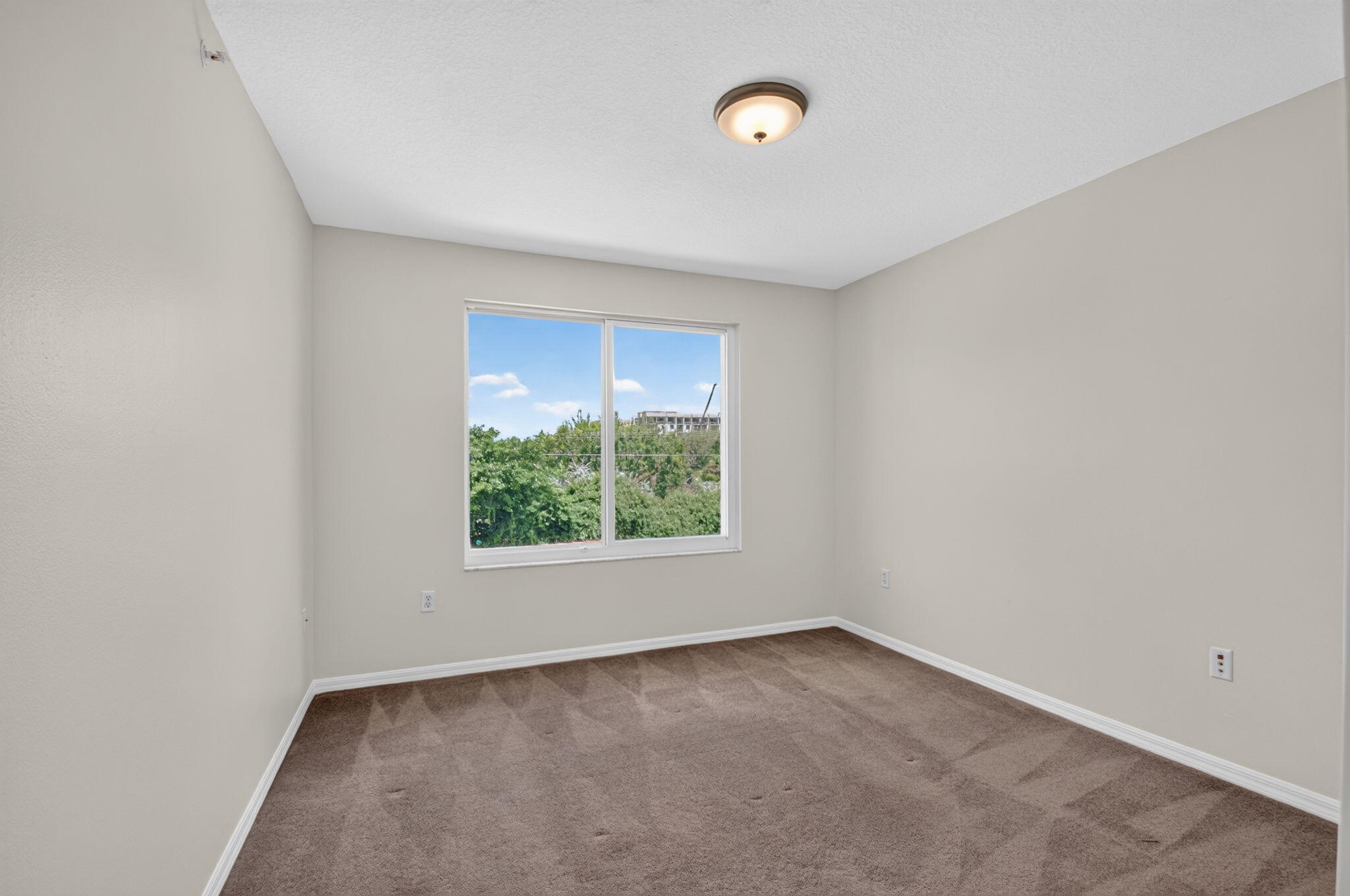 417 Villa Circle Property Photo 27