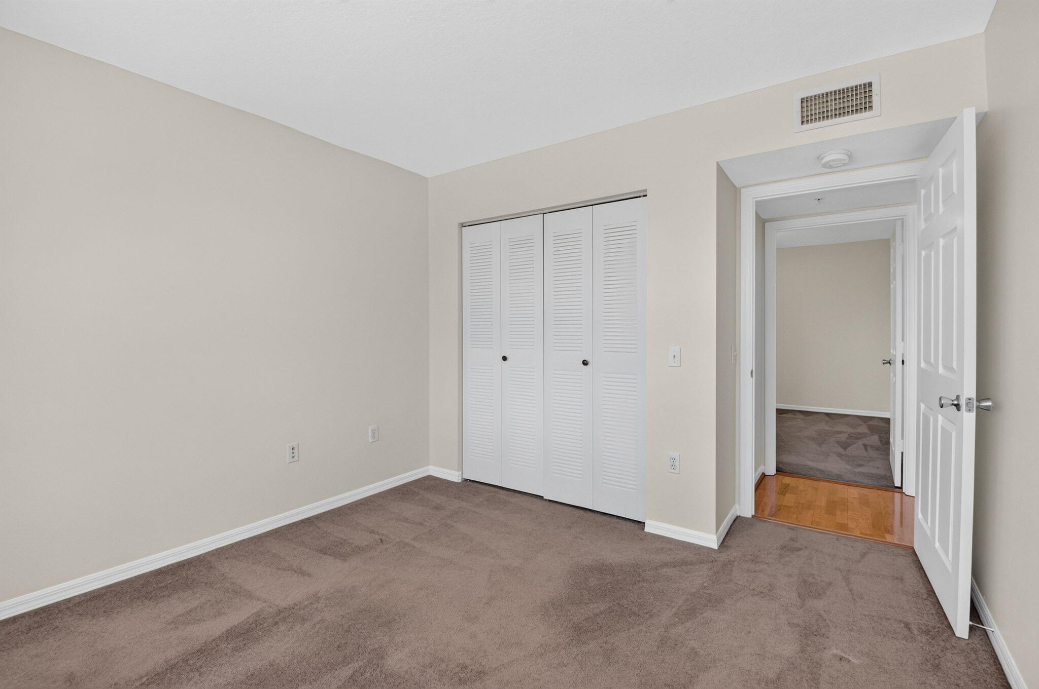 417 Villa Circle Property Photo 28