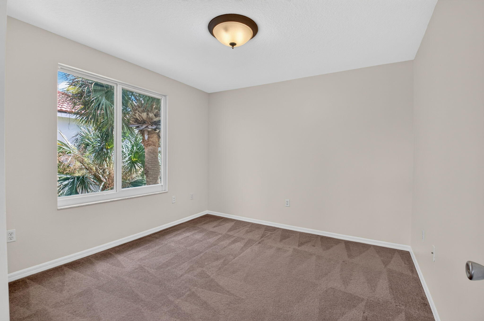 417 Villa Circle Property Photo 29