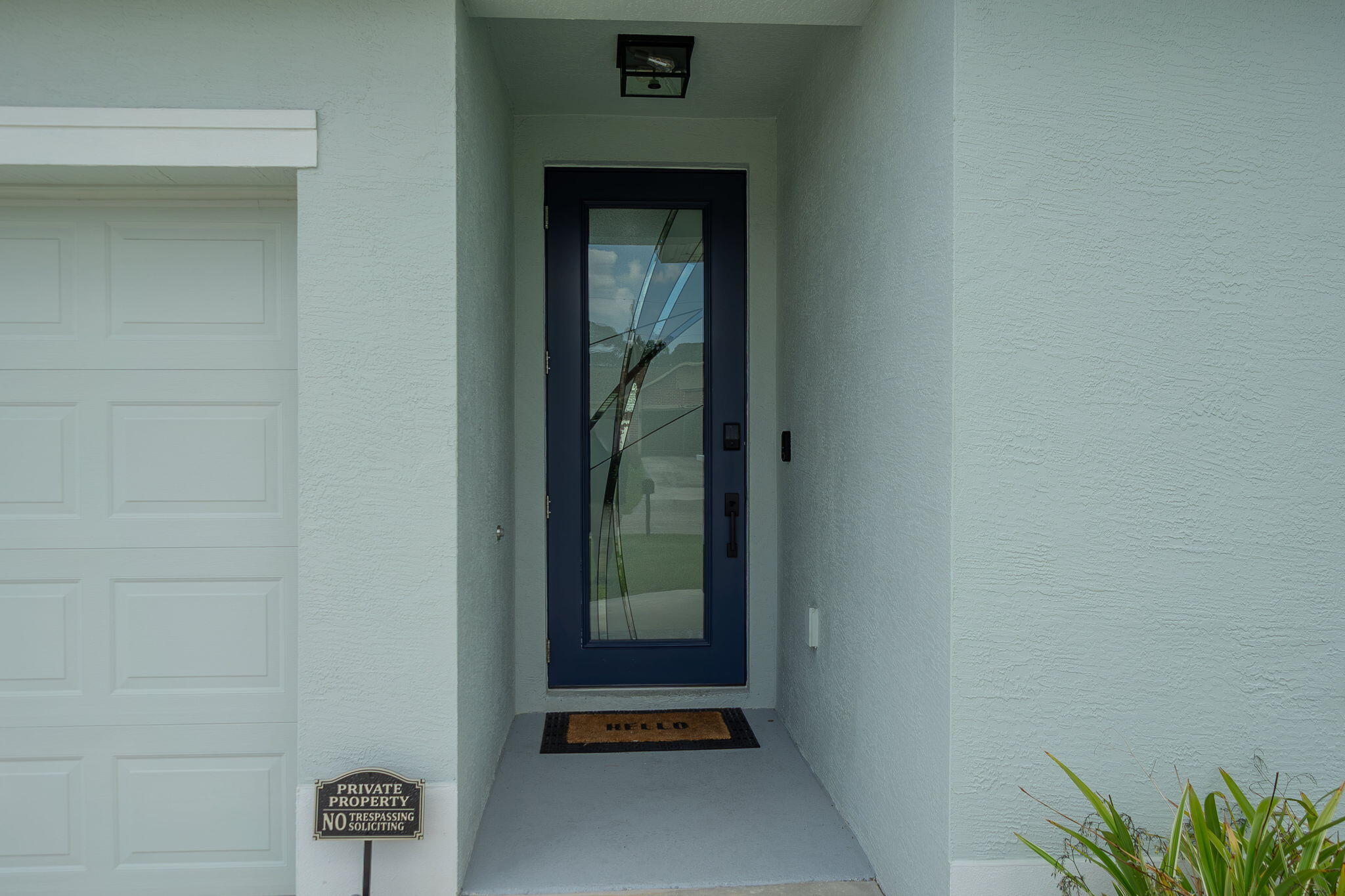 1912 Sw Fanfare Street Property Photo 4