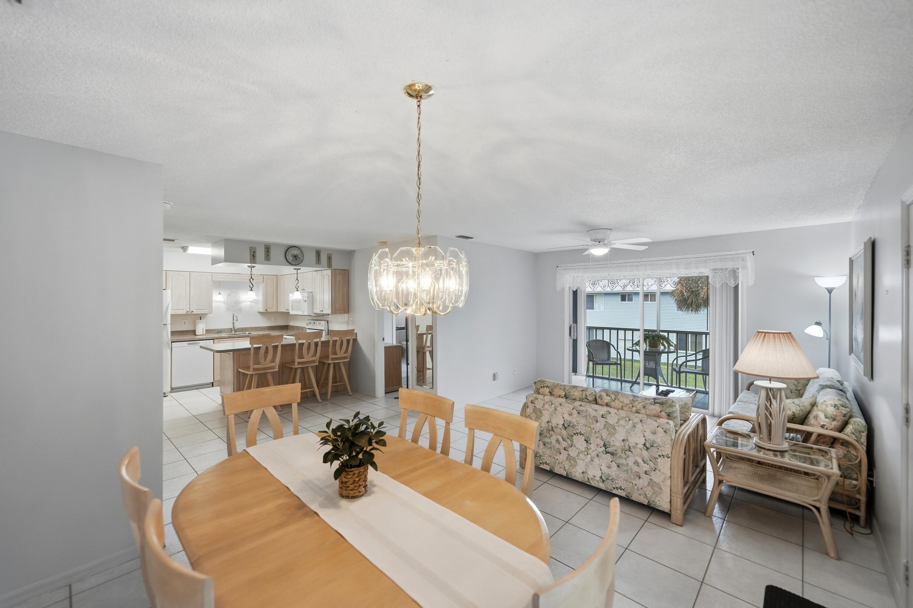 105 Se Village Drive Property Photo 1