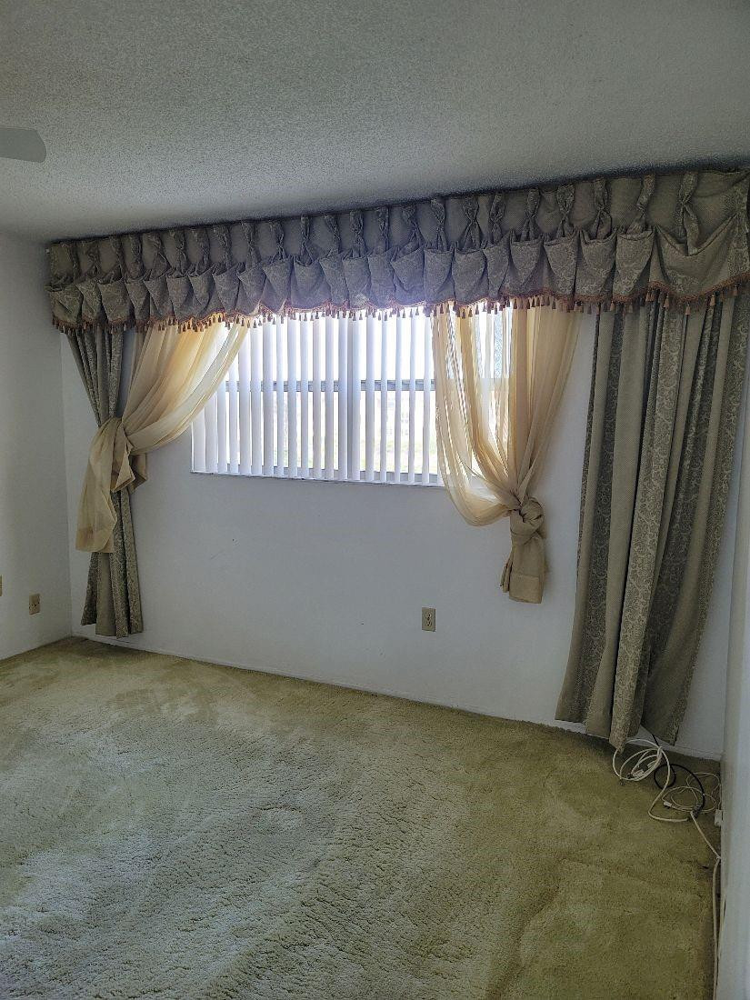 2951 Sunrise Lakes Drive E Property Photo 9