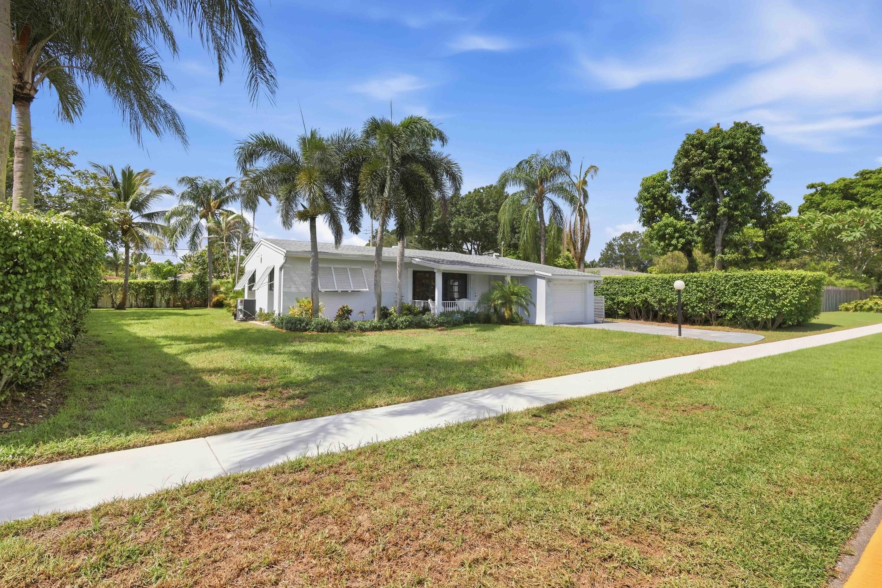 2460 Sw 15th Street Property Photo 4