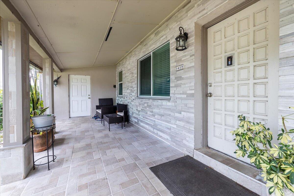 1412 Sw 3rd Street Property Photo 1