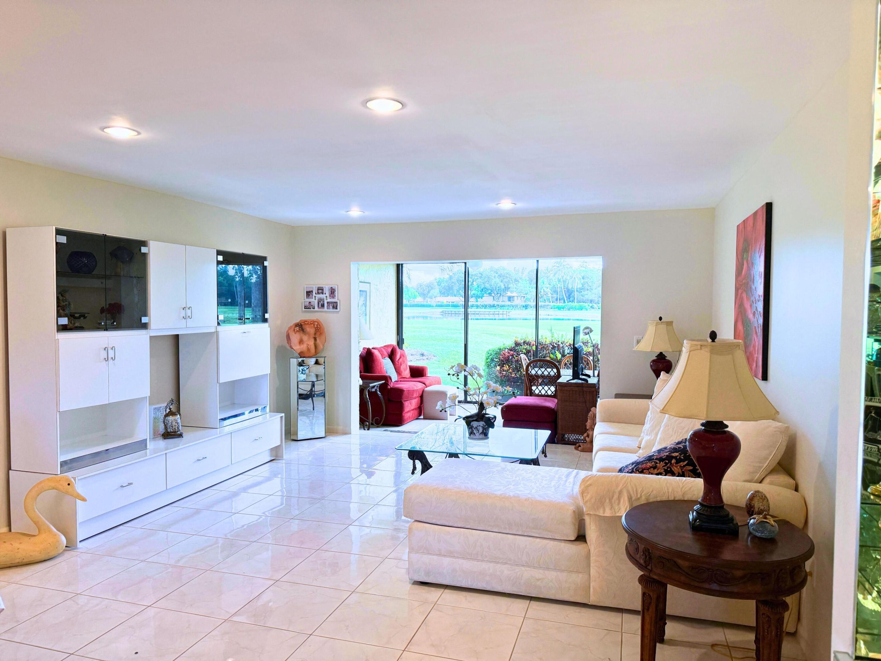 8410 Casa Del Lago E Property Photo 3
