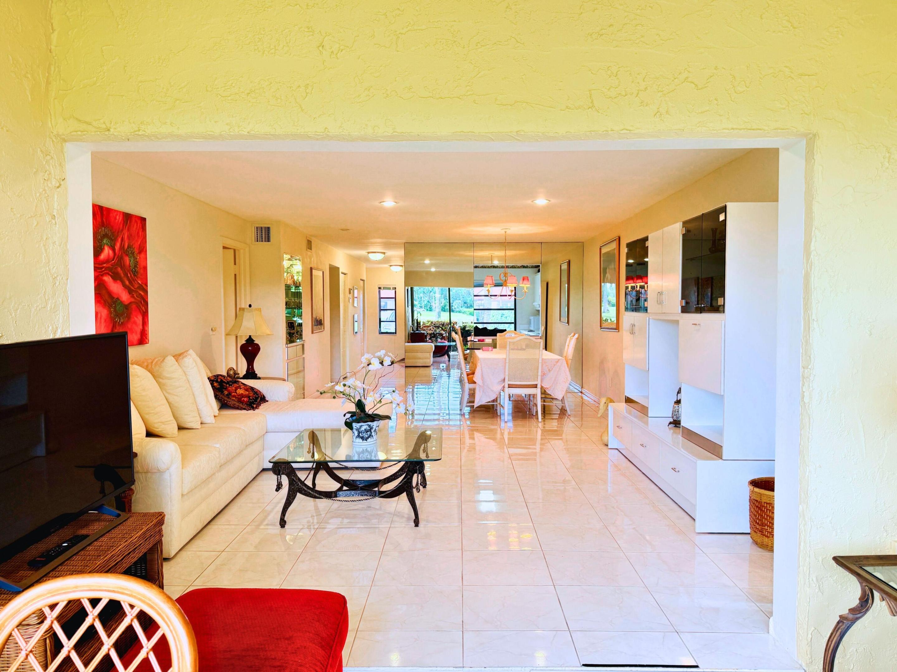 8410 Casa Del Lago E Property Photo 5