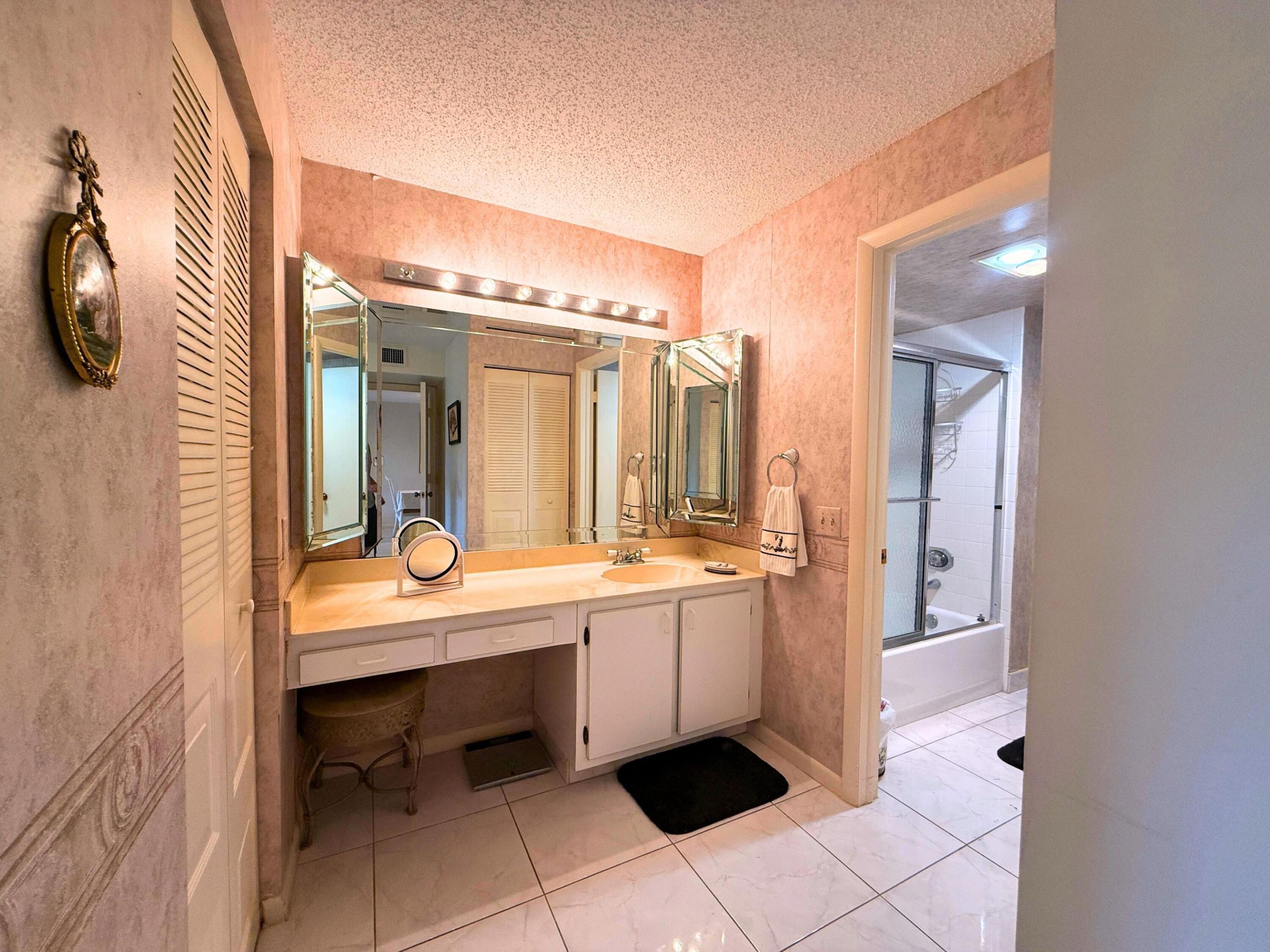 8410 Casa Del Lago E Property Photo 22