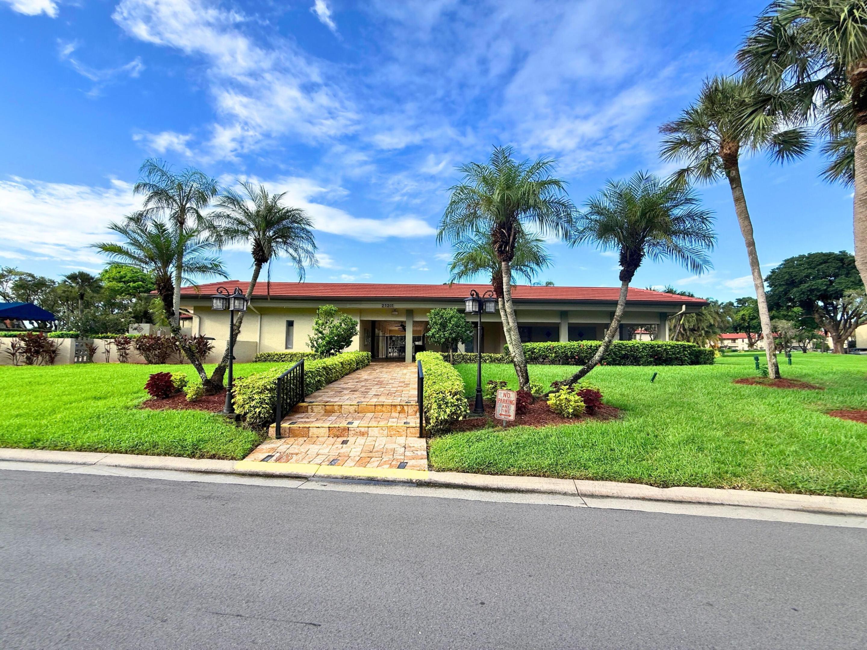 8410 Casa Del Lago E Property Photo 24