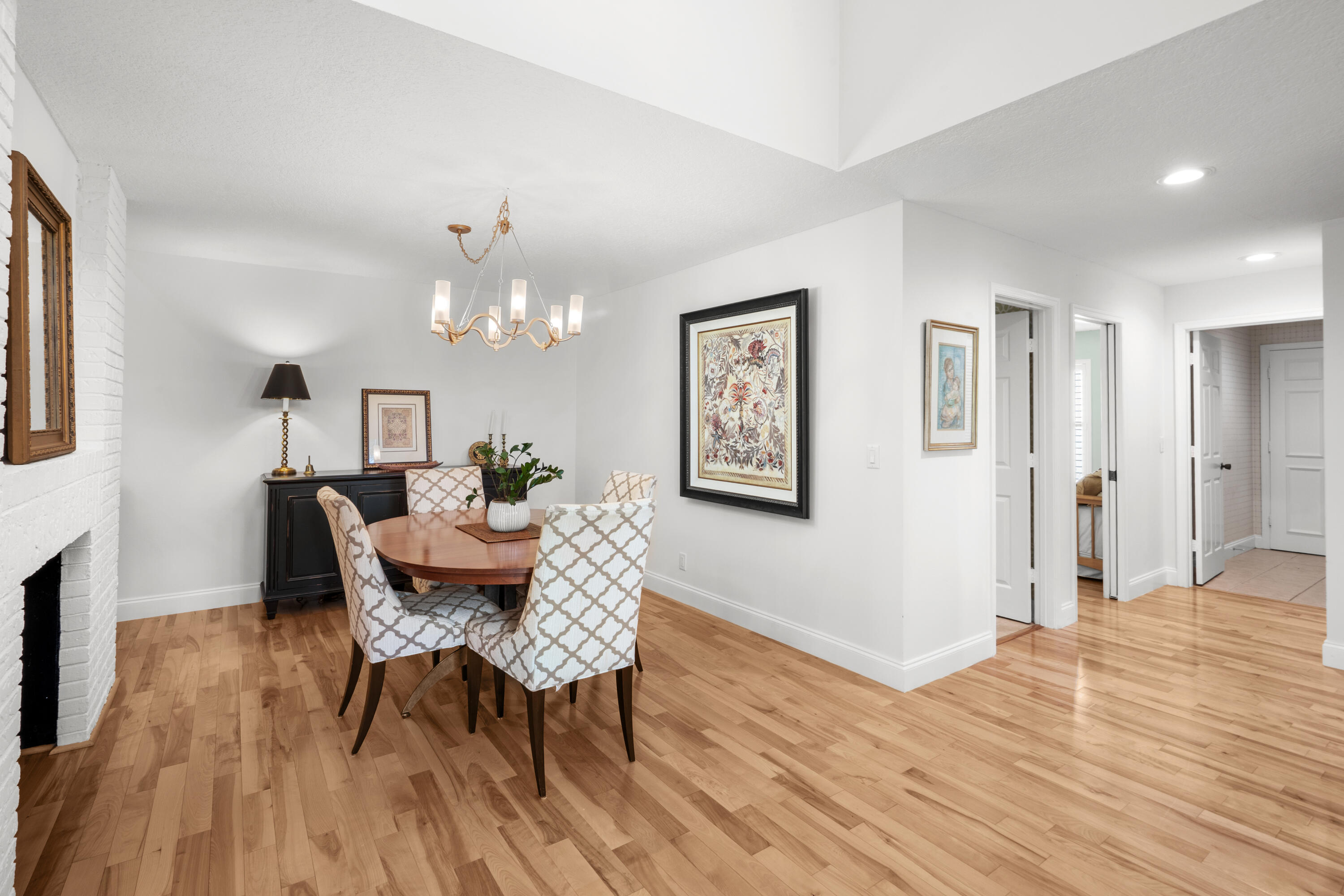40 Edinburgh Drive Property Photo 11