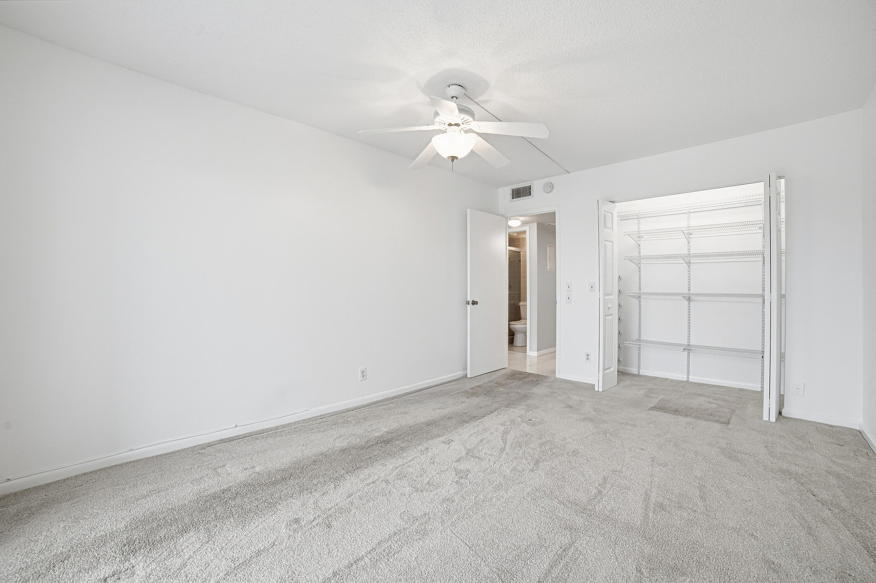 3002 Exeter A Property Photo 11
