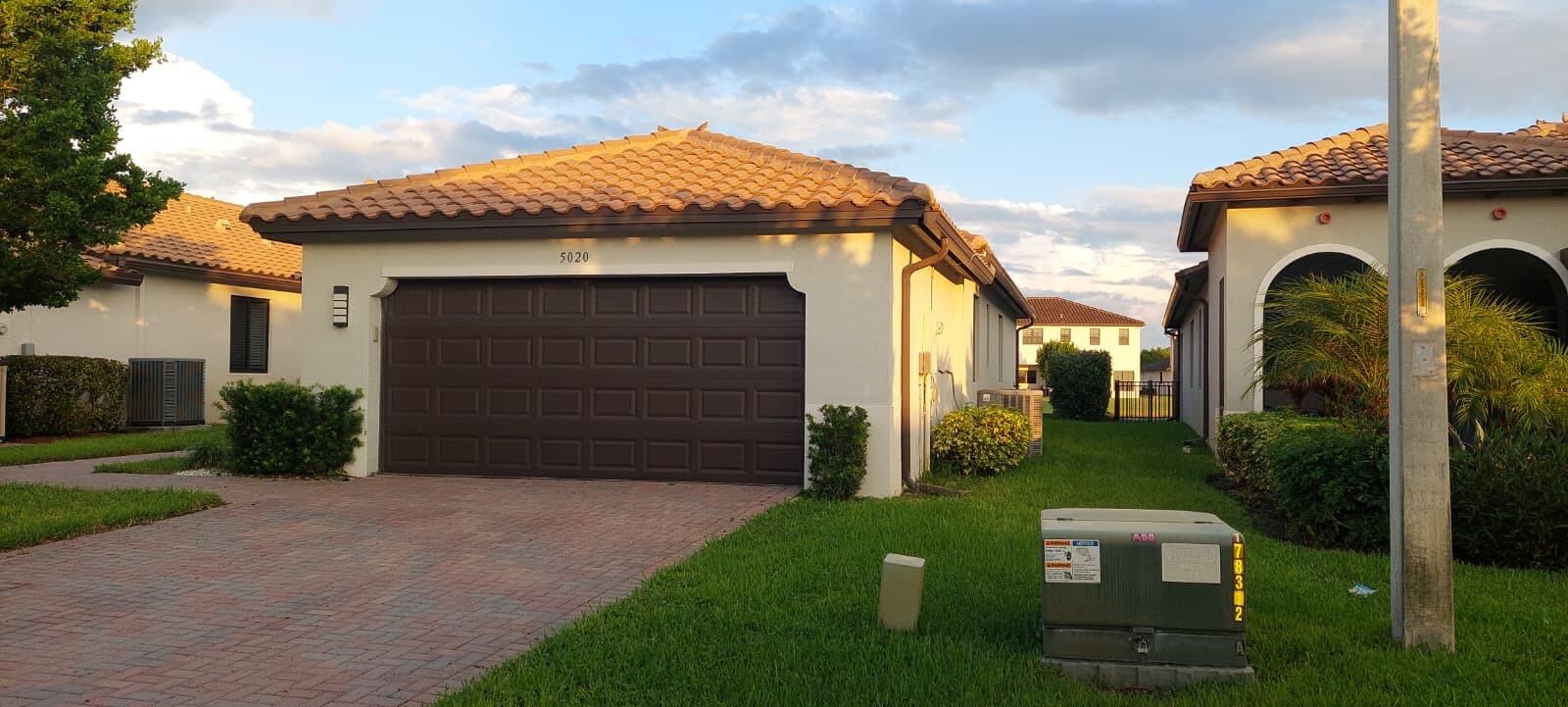 5020 ARANCIA Lane Property Photo 1