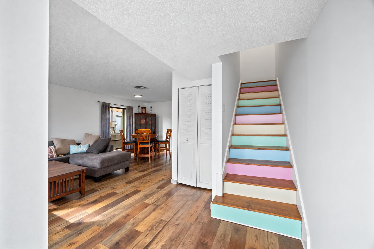 310 Sandtree Drive
