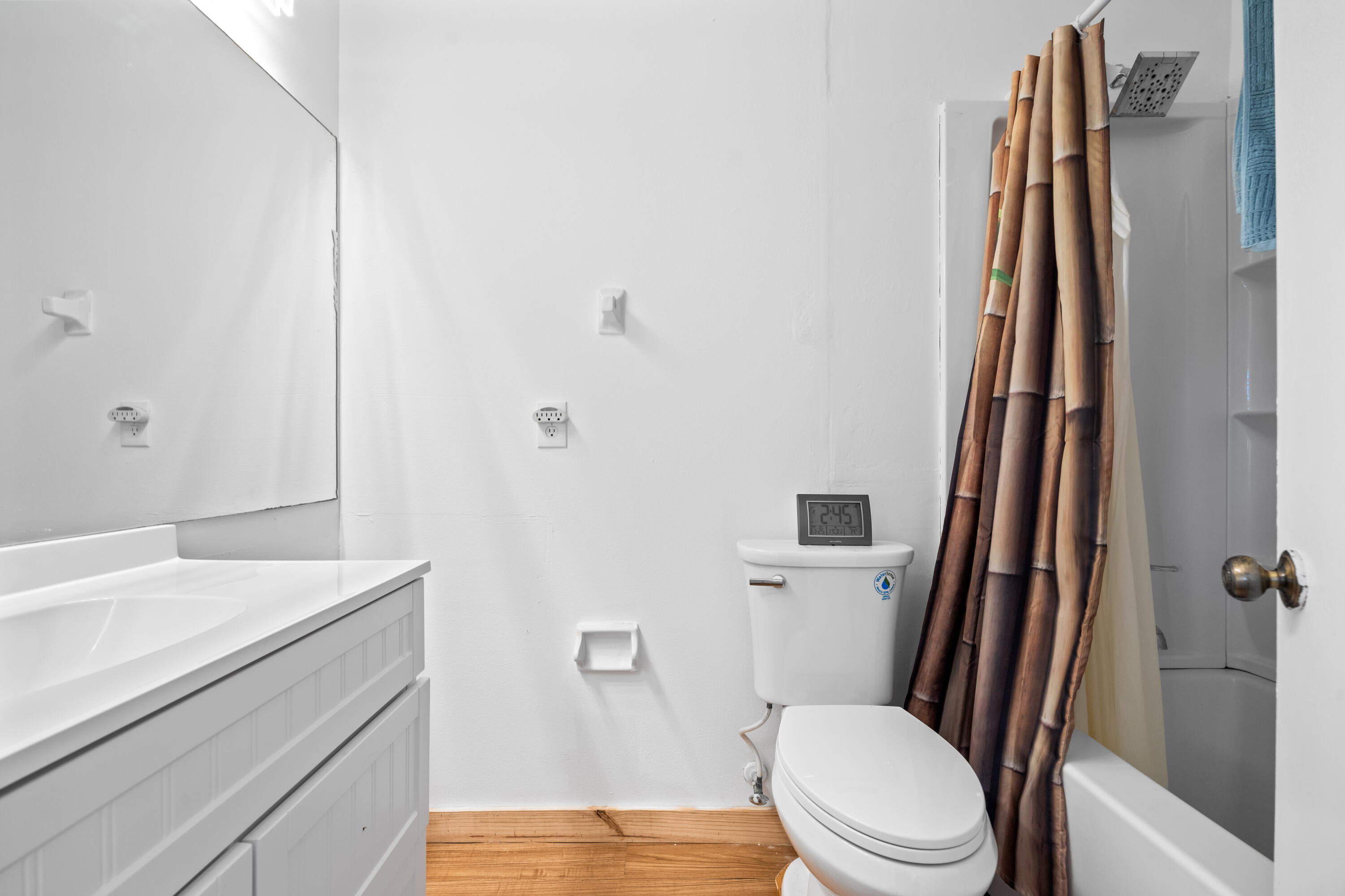 310 Sandtree Drive Property Photo 18