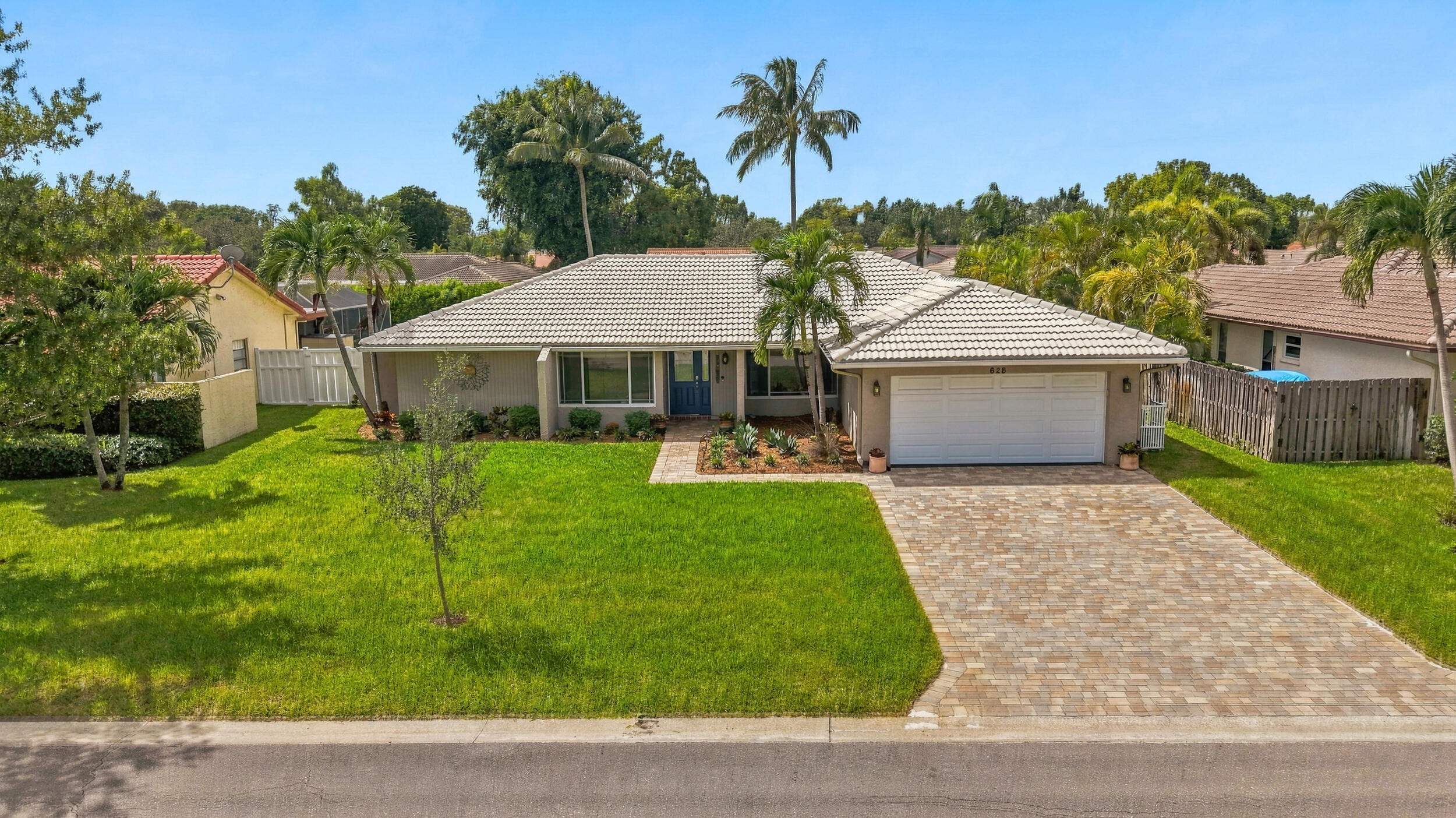 626 Nw 100th Way Property Photo 1