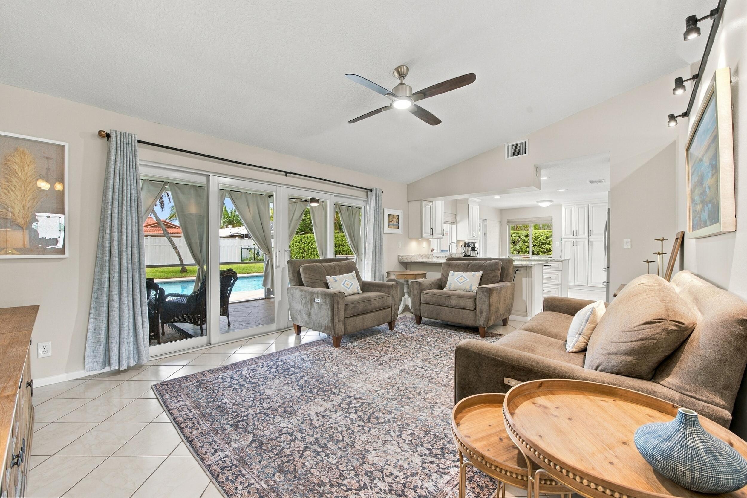 626 Nw 100th Way Property Photo 14