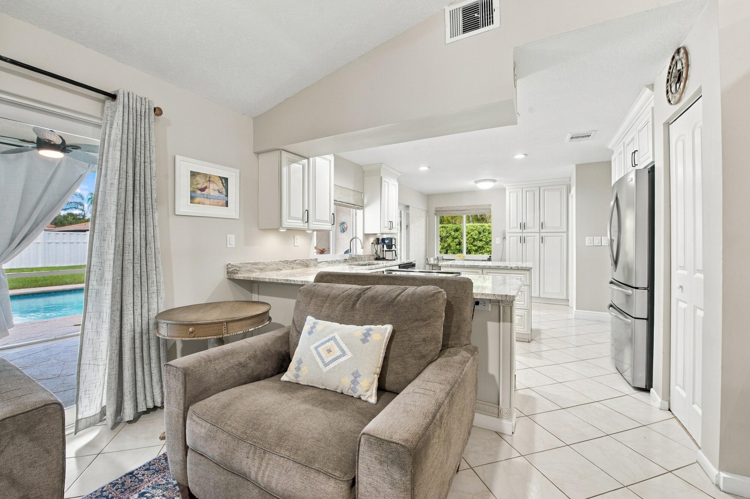 626 Nw 100th Way Property Photo 16