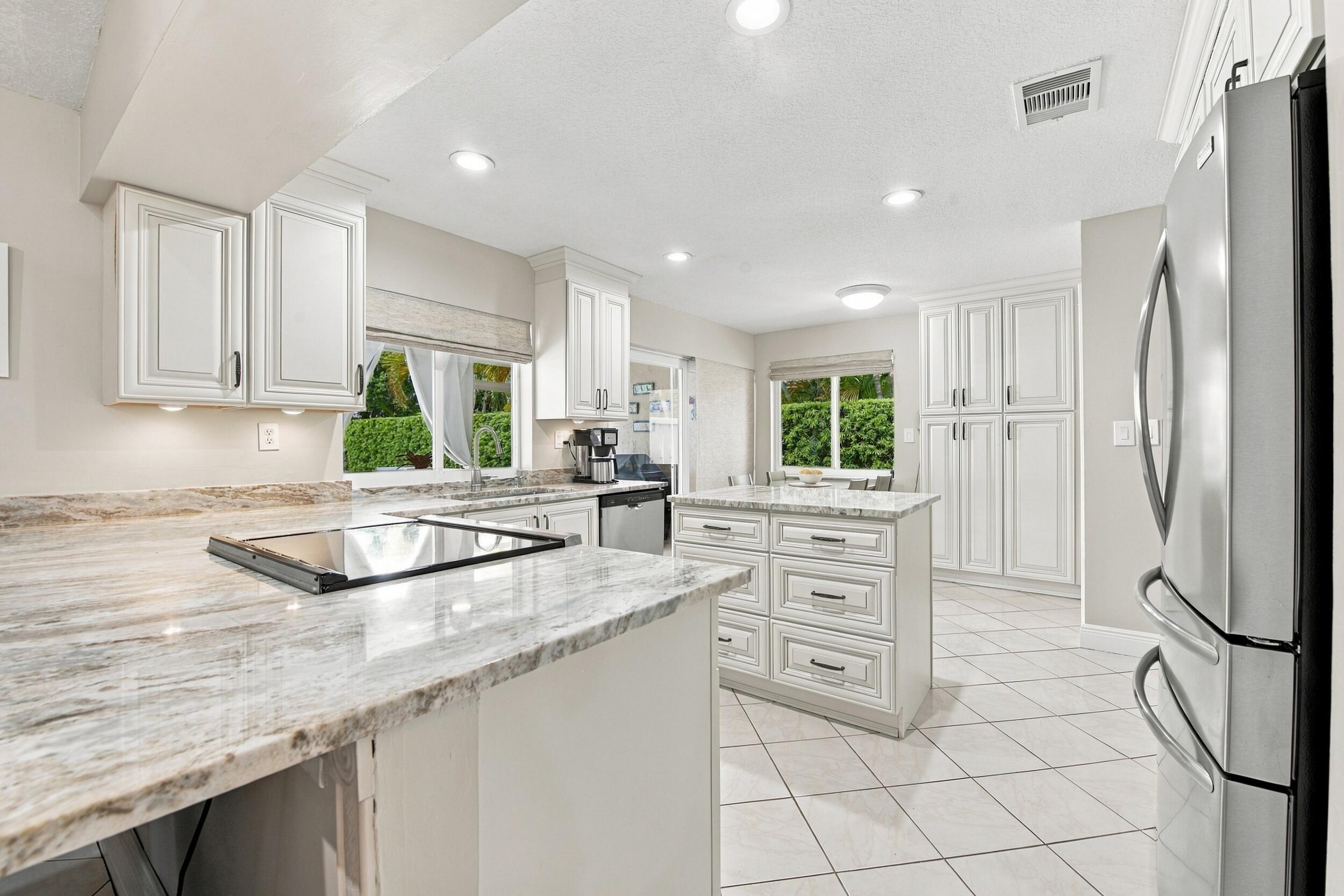626 Nw 100th Way Property Photo 19