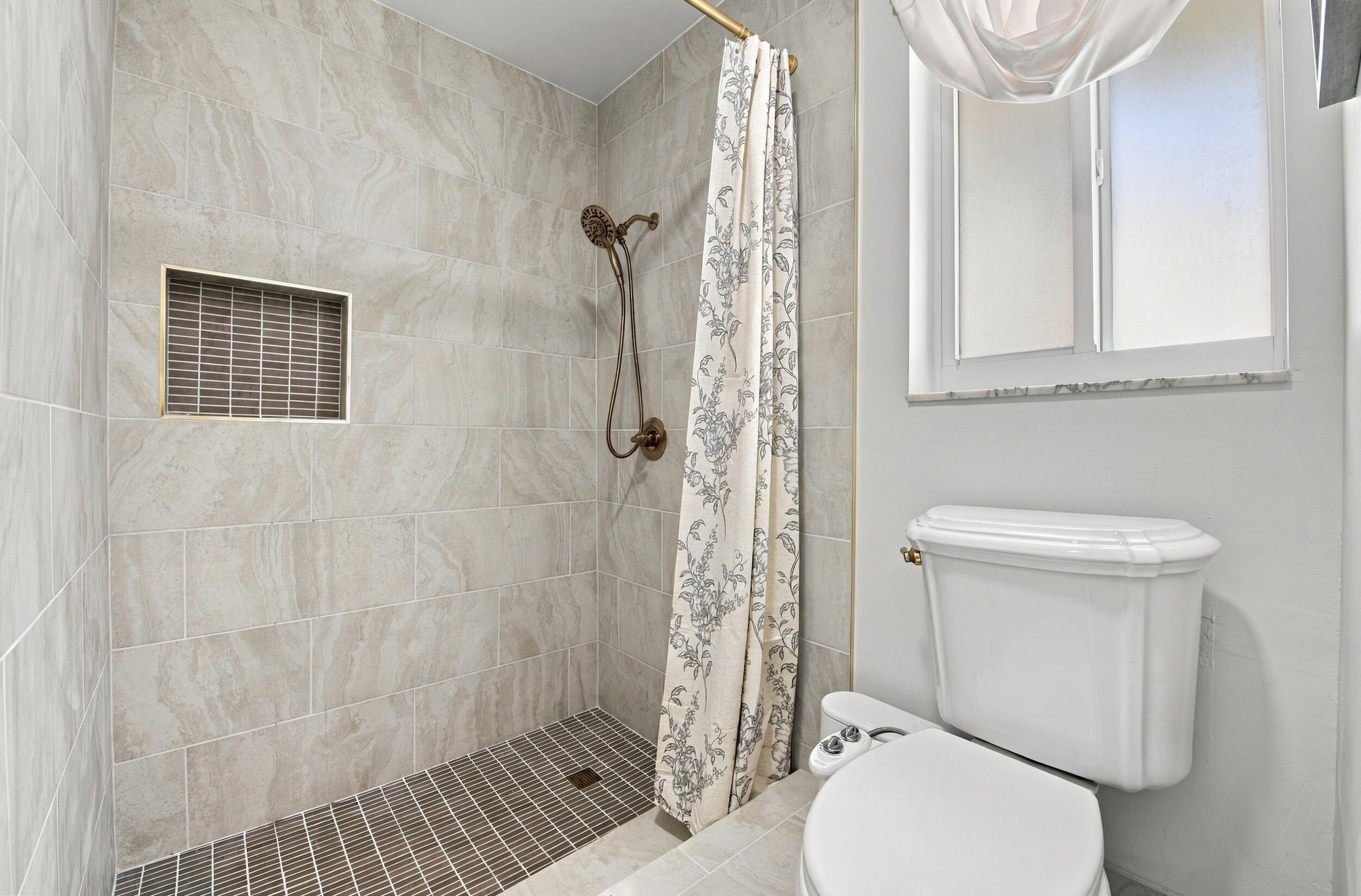 626 Nw 100th Way Property Photo 34