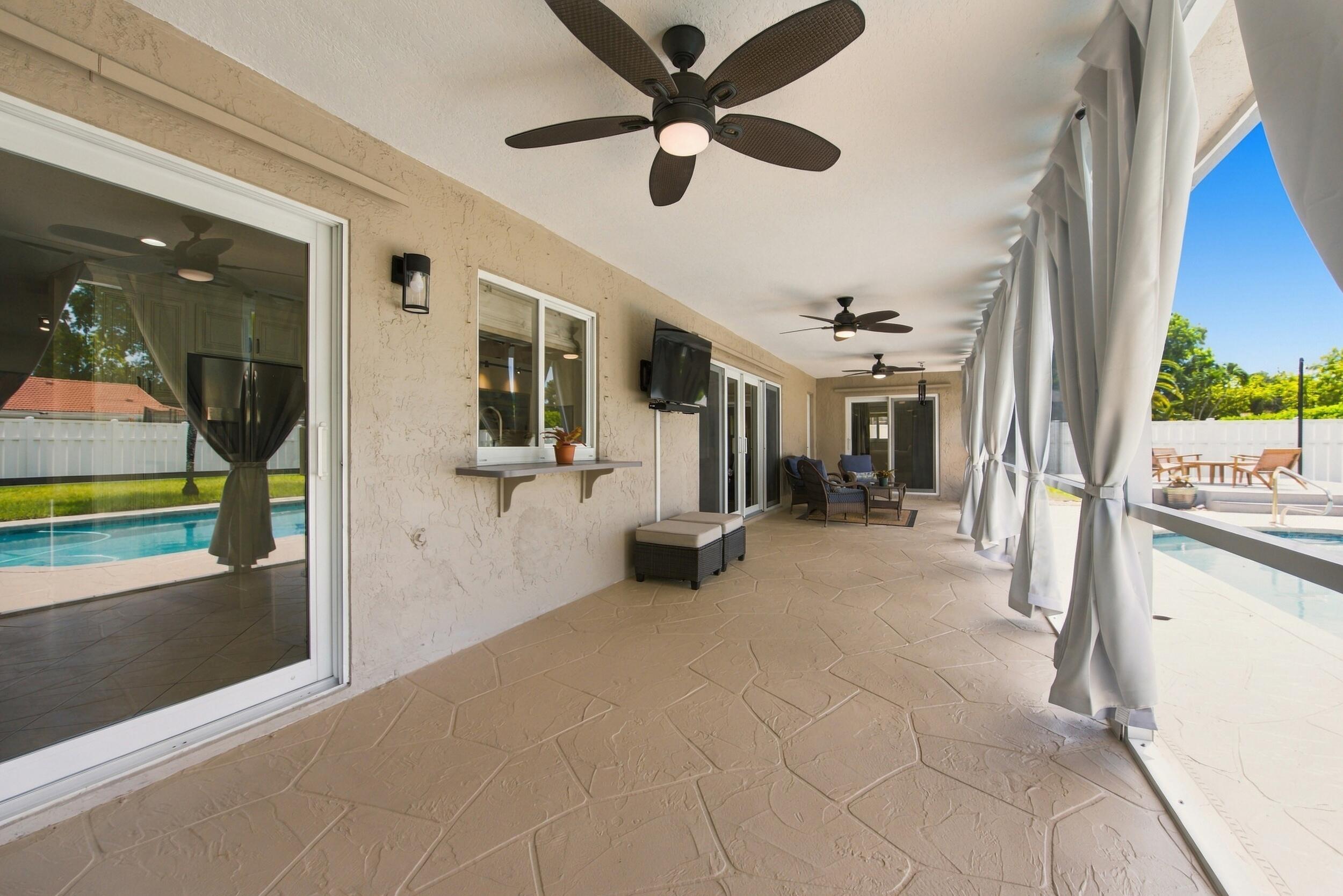 626 Nw 100th Way Property Photo 39