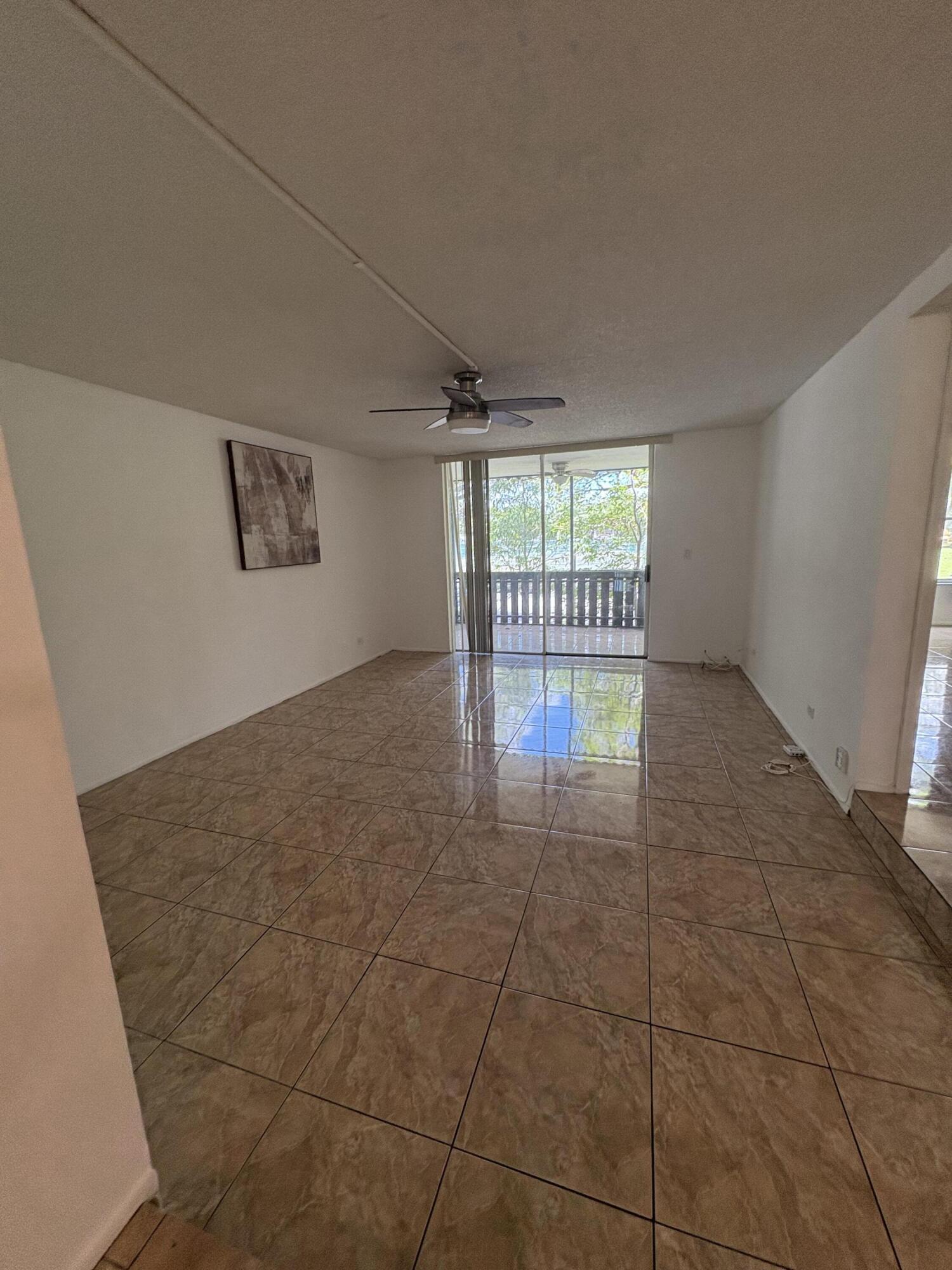3710 INVERRARY Drive 2G Property Photo 1