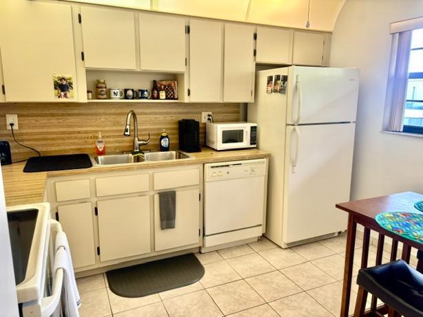 6095 N Sabal Palm Boulevard 308 Property Photo 5