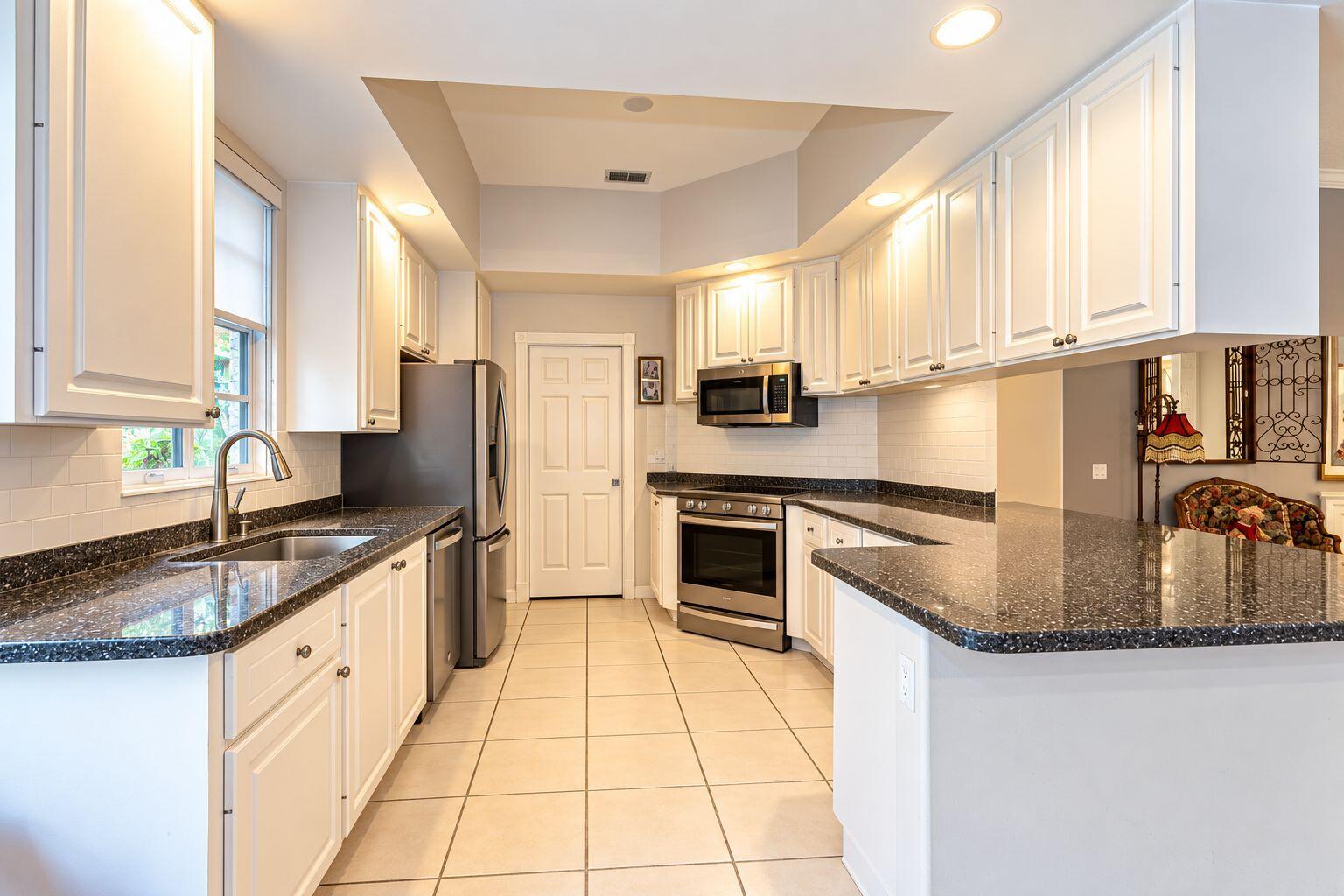 8939 Oldham Way Property Photo 5