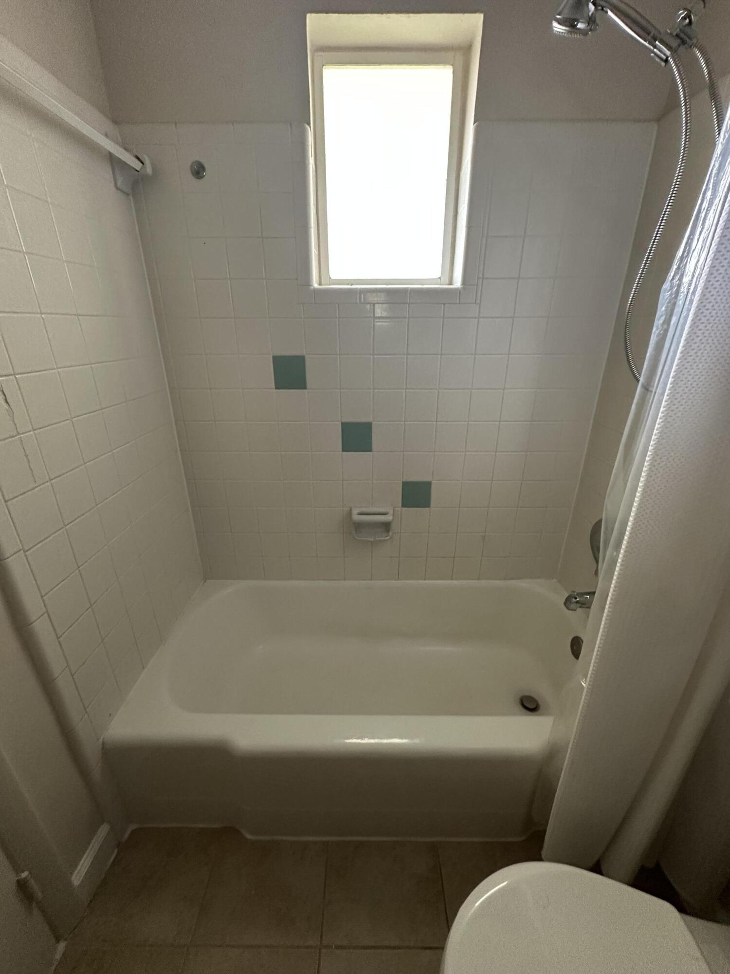 809 Hummingbird Way 5c Property Photo 12