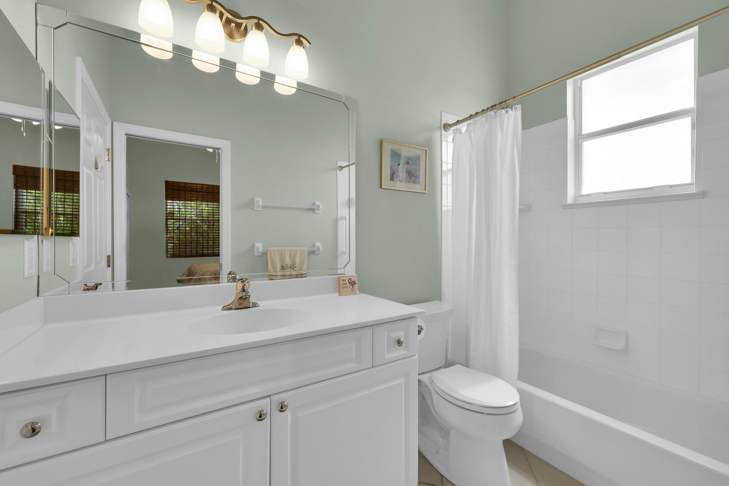 831 Island Club Square Property Photo 20