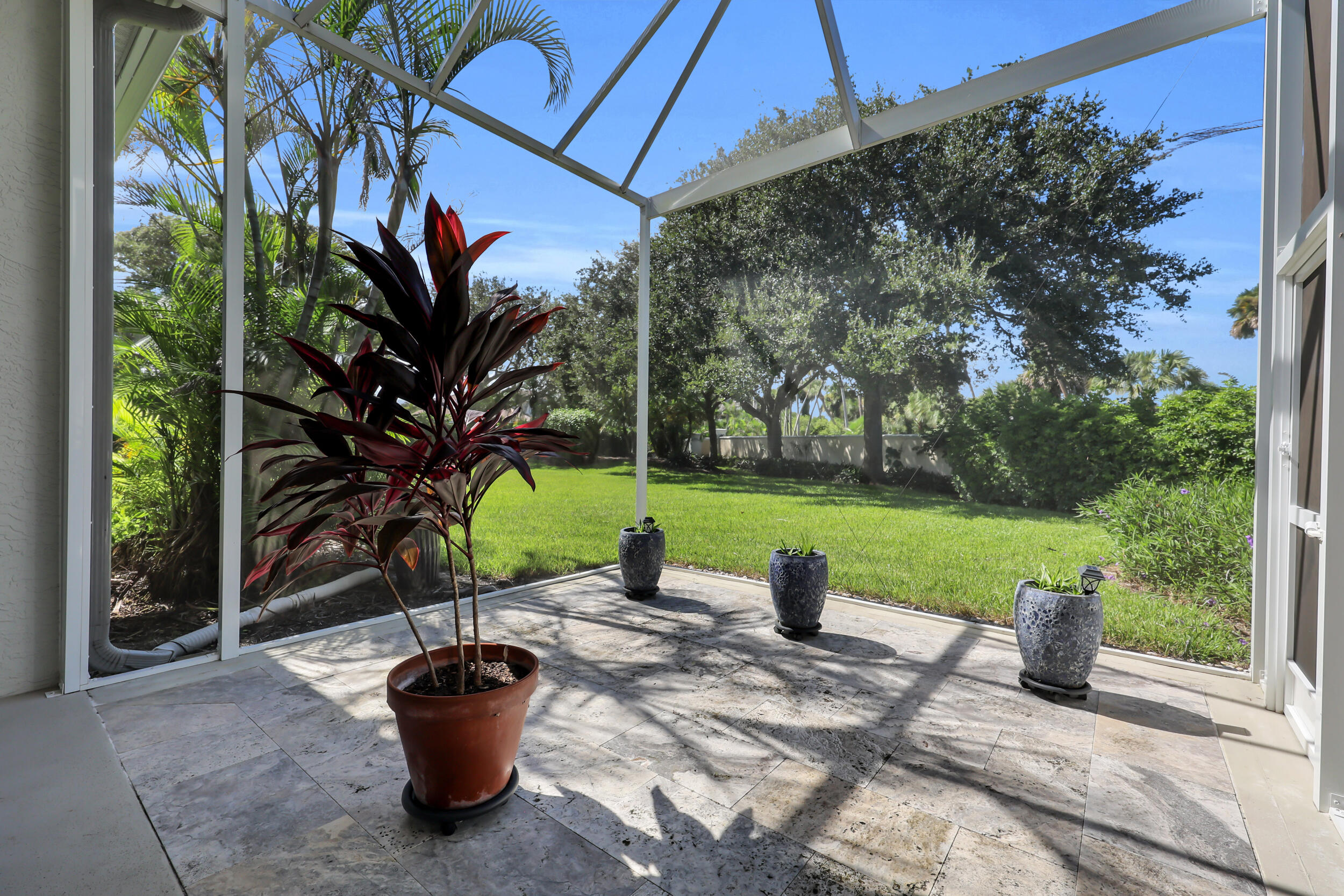 831 Island Club Square Property Photo 31