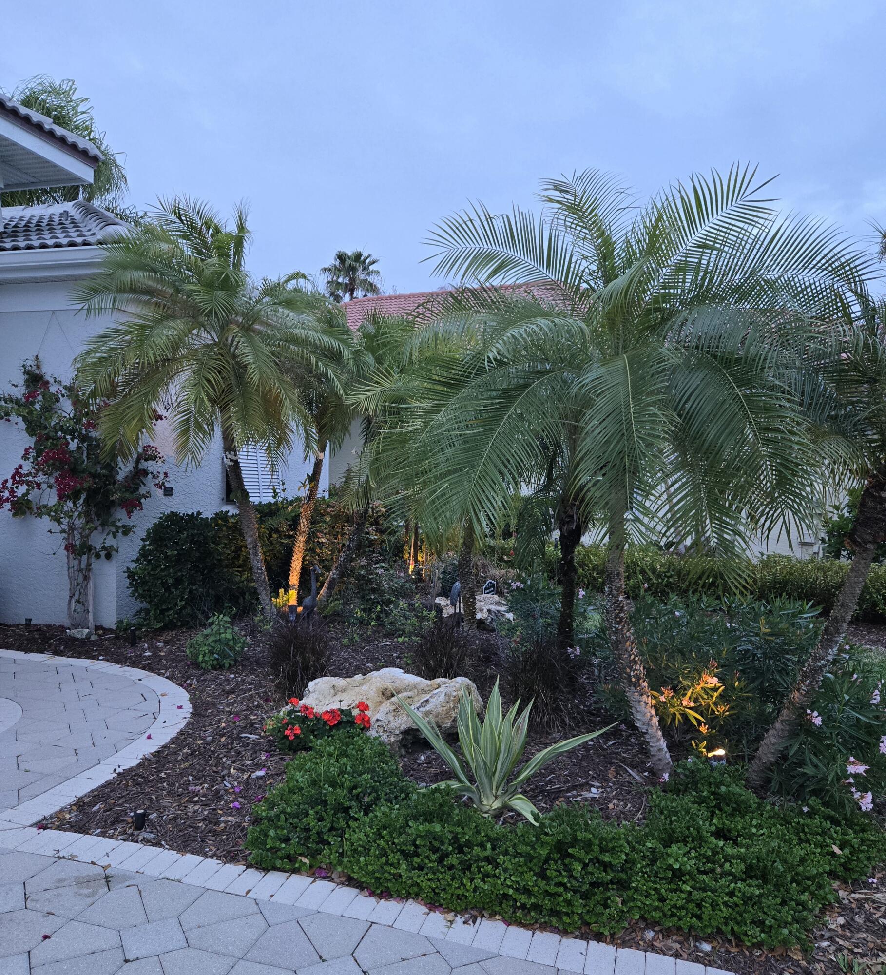 831 Island Club Square Property Photo 35