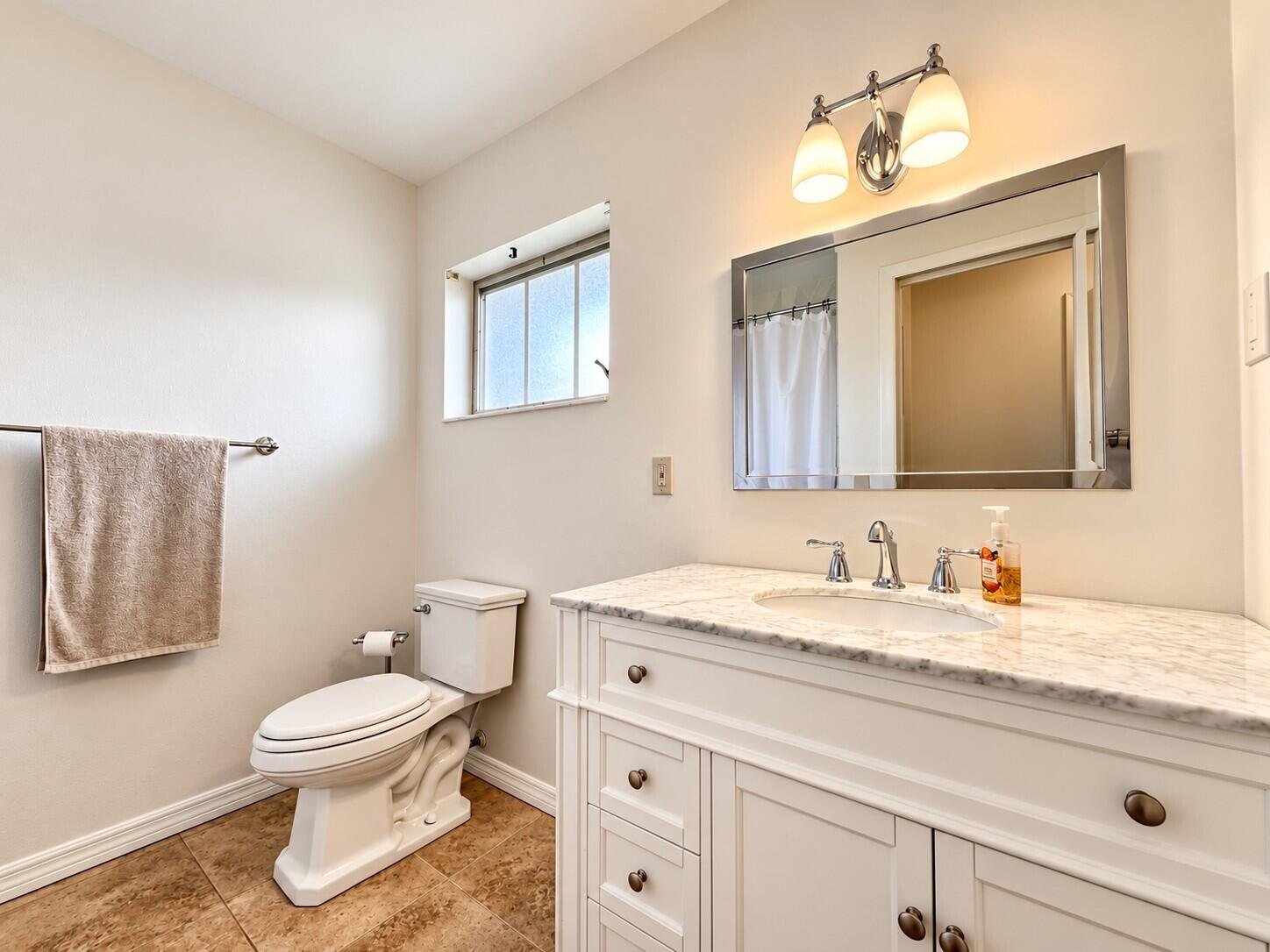 2920 Crosley Drive E E Property Photo 6