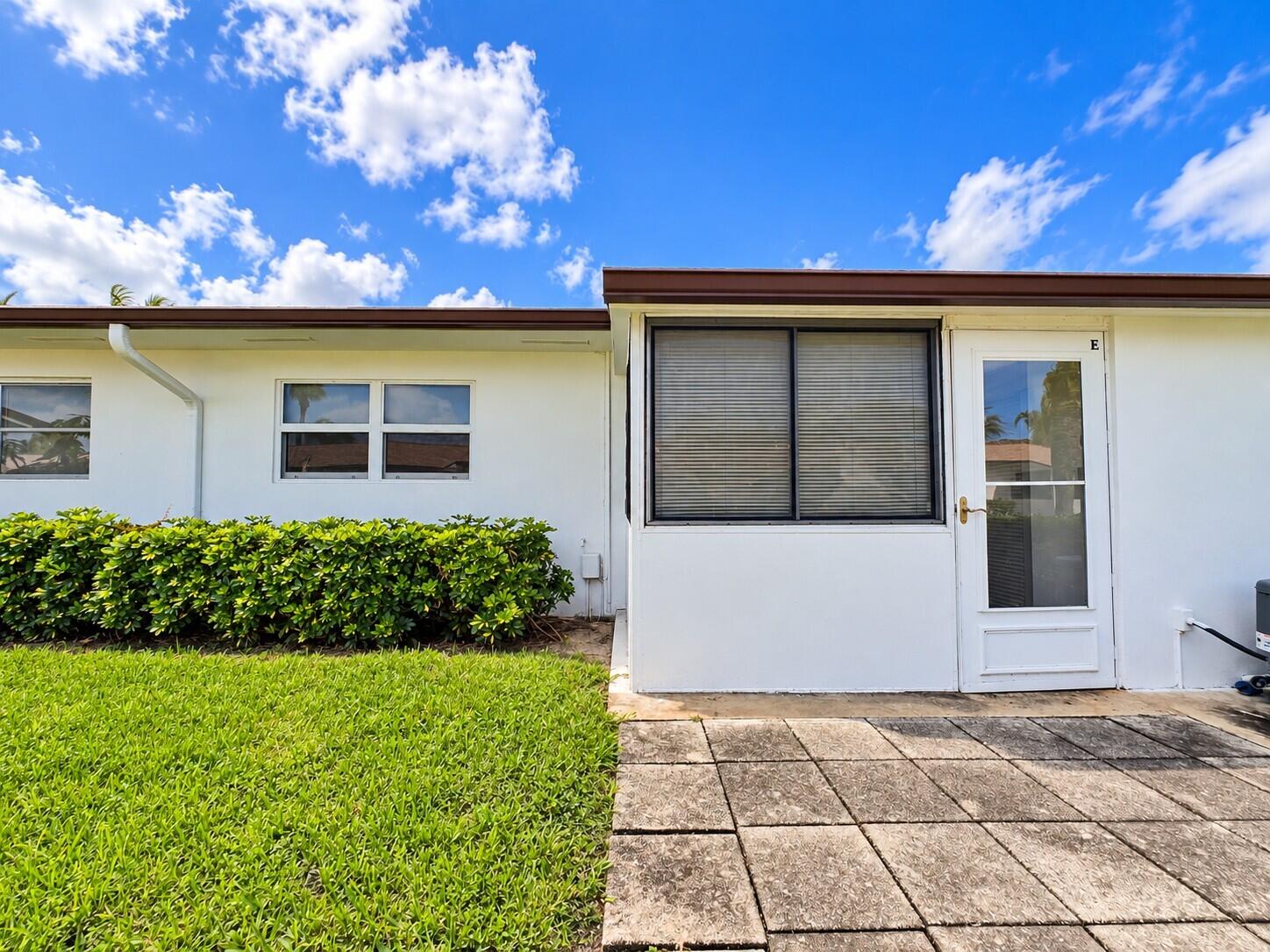 2920 Crosley Drive E E Property Photo 10