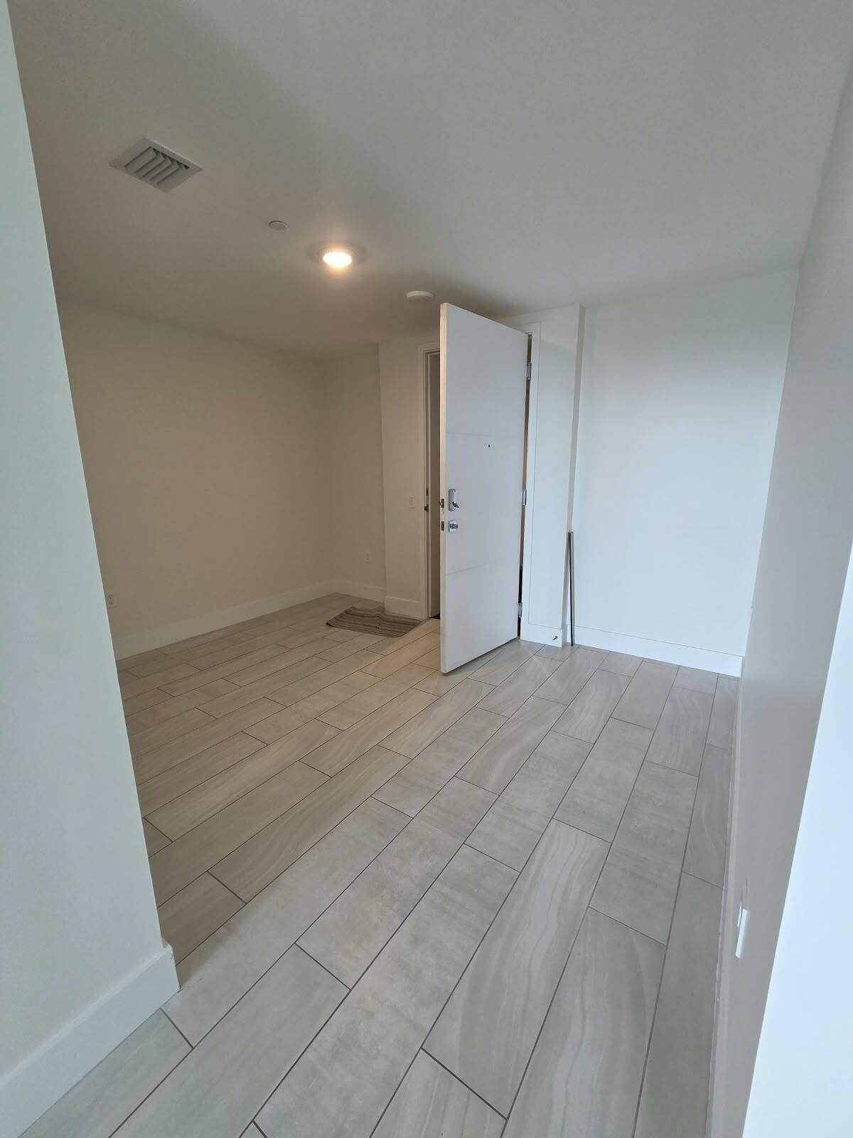 2000 Metropica Way 2401 Property Photo 4