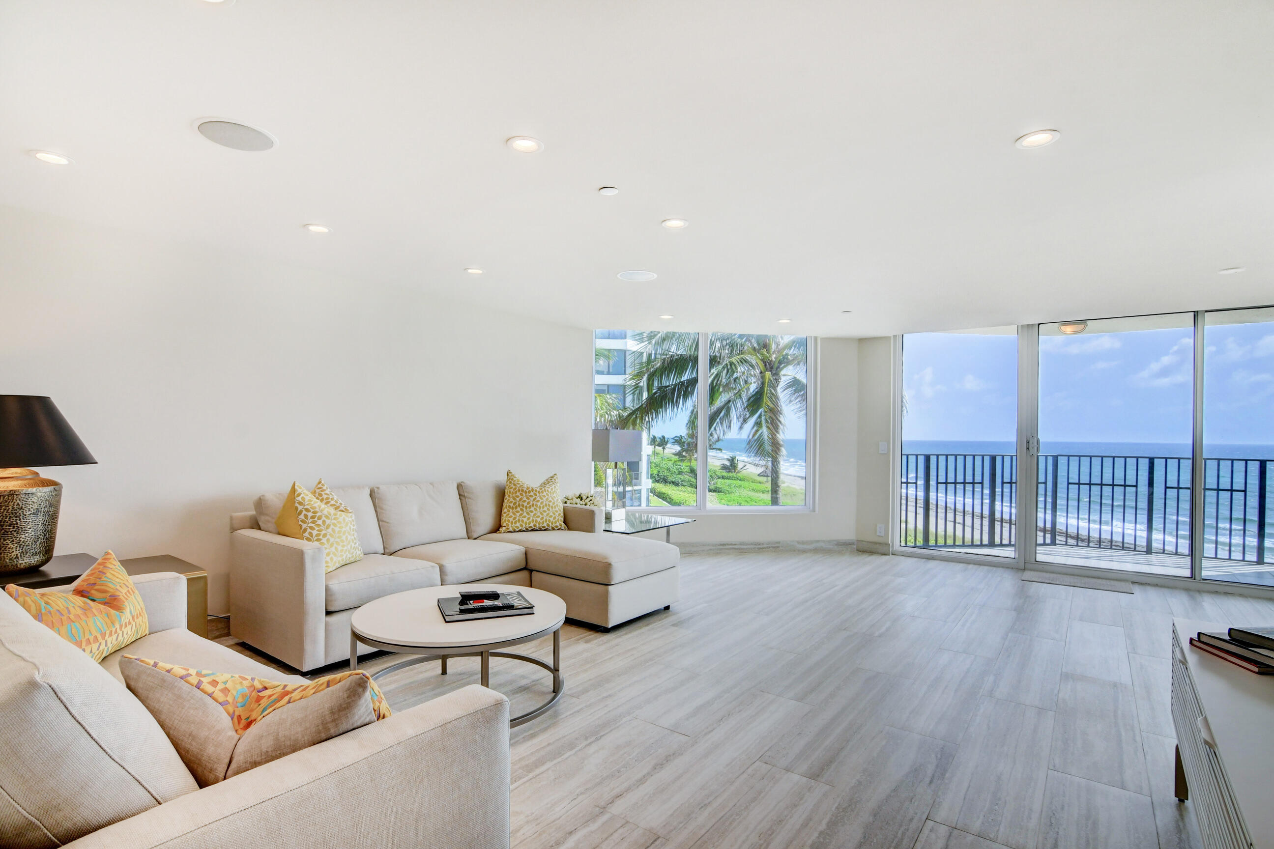2575 S Ocean Boulevard 204s Property Photo 5